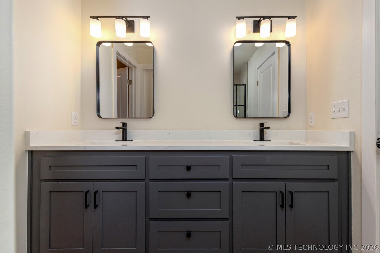 1312 Hummingbird Lane Grove OK 74344