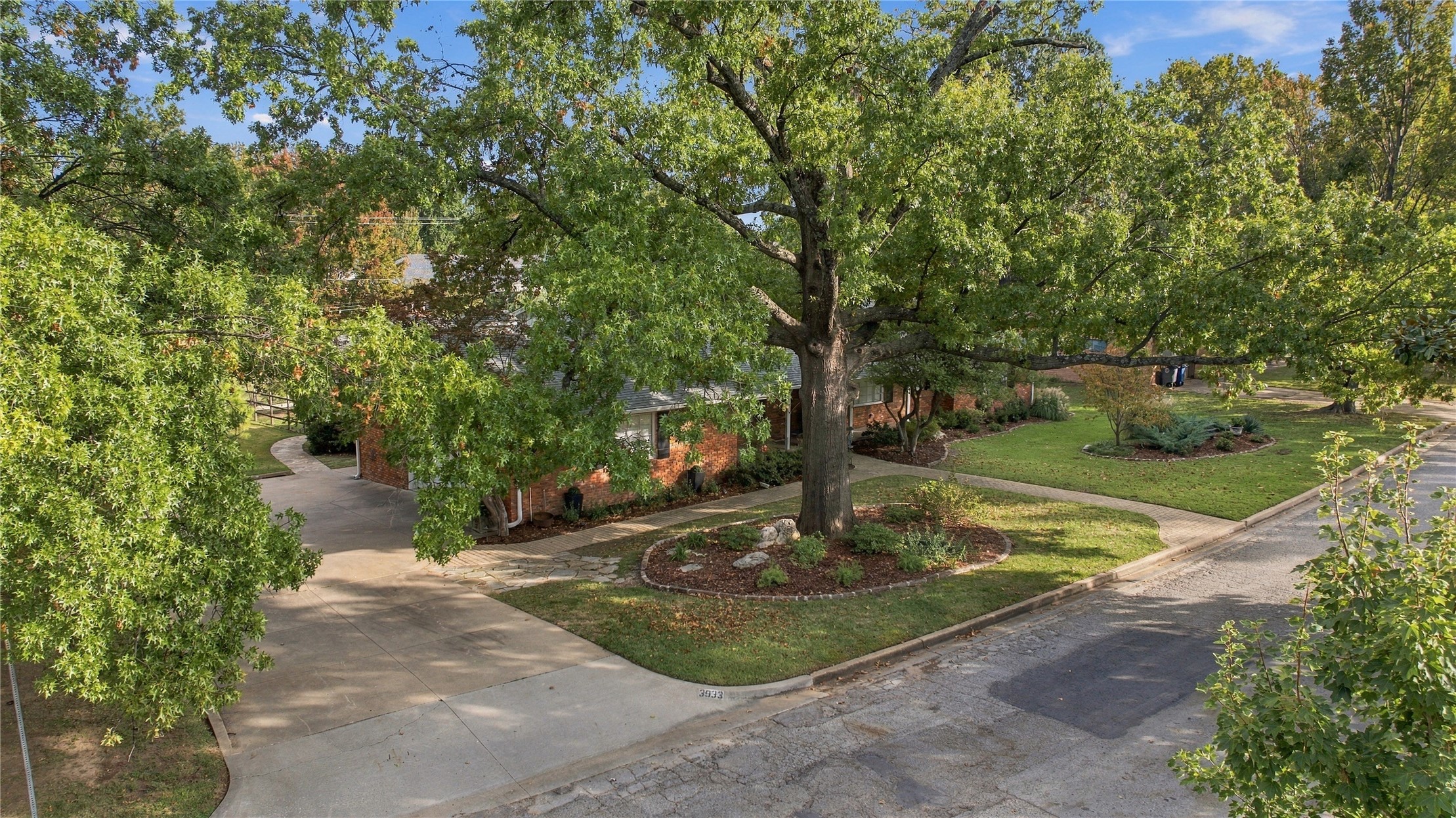 3933 S Delaware Place Tulsa OK 74105