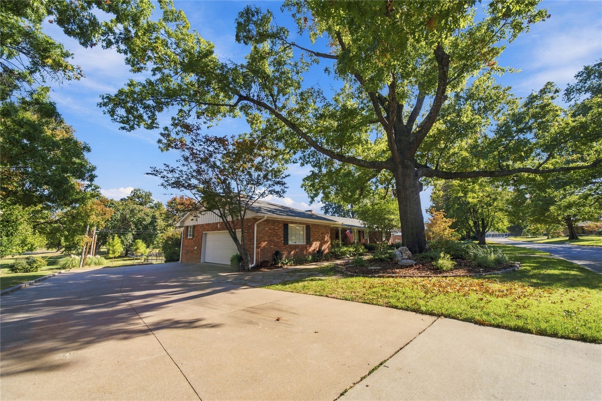 3933 S Delaware Place Tulsa OK 74105