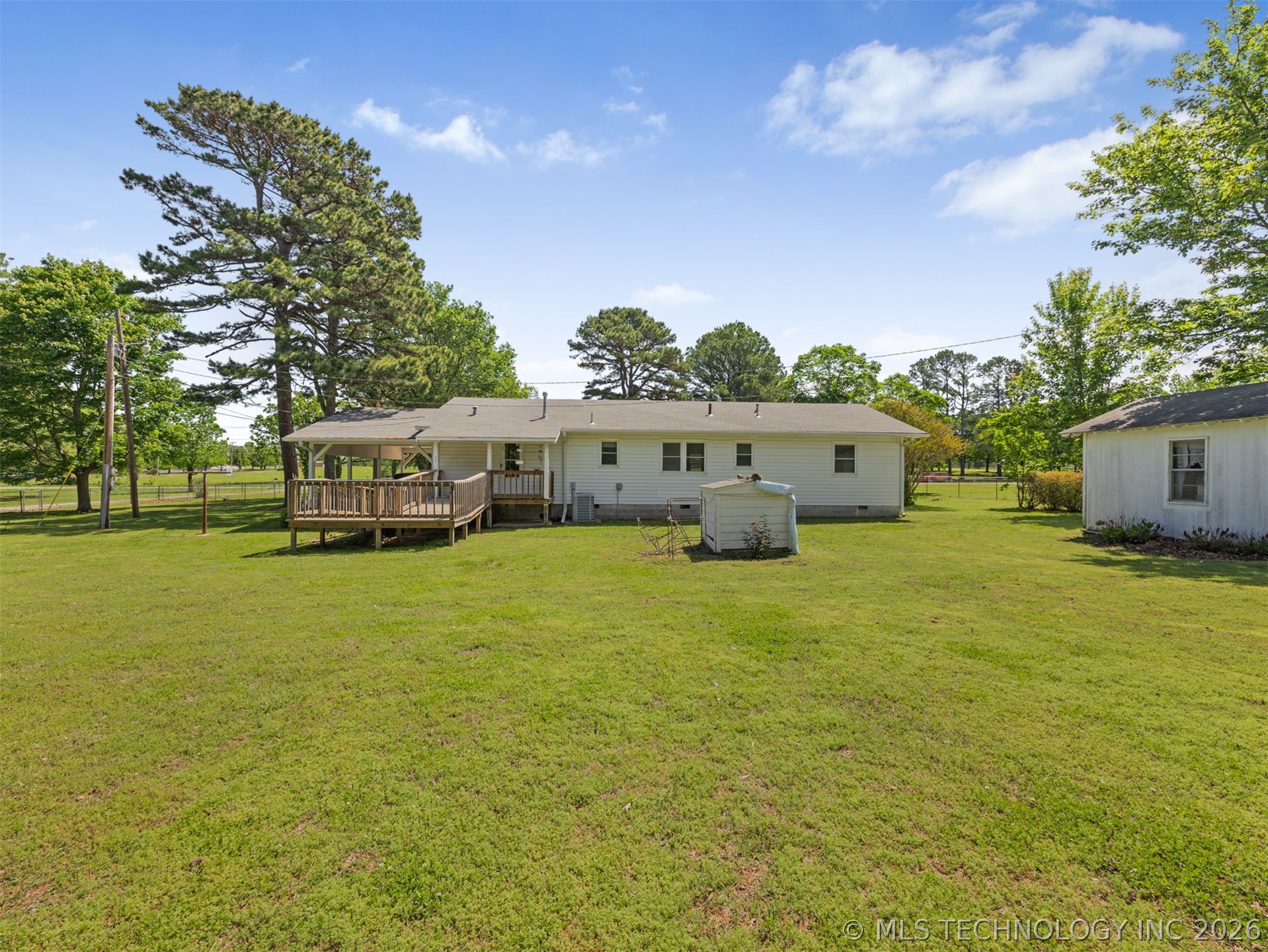 15083 State Highway 82 Tahlequah OK 74464