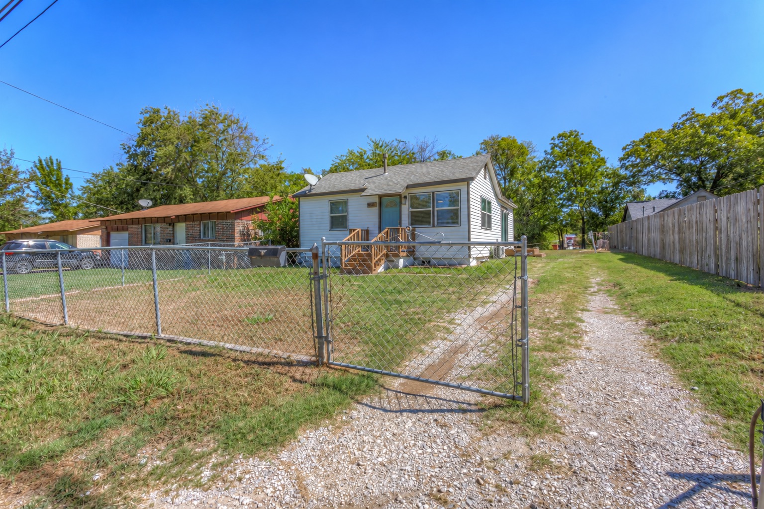 4517 S Waco Avenue Tulsa OK 74107