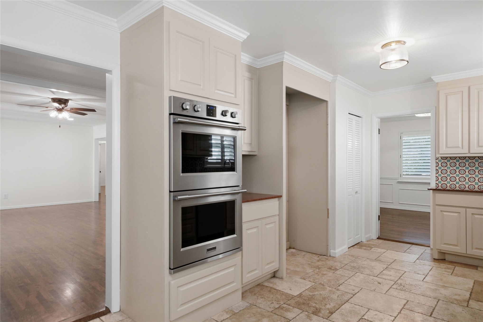 3637 E 48th Place Tulsa OK 74135