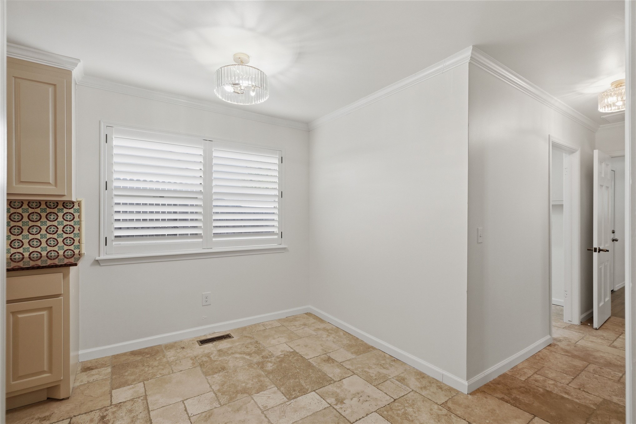 3637 E 48th Place Tulsa OK 74135
