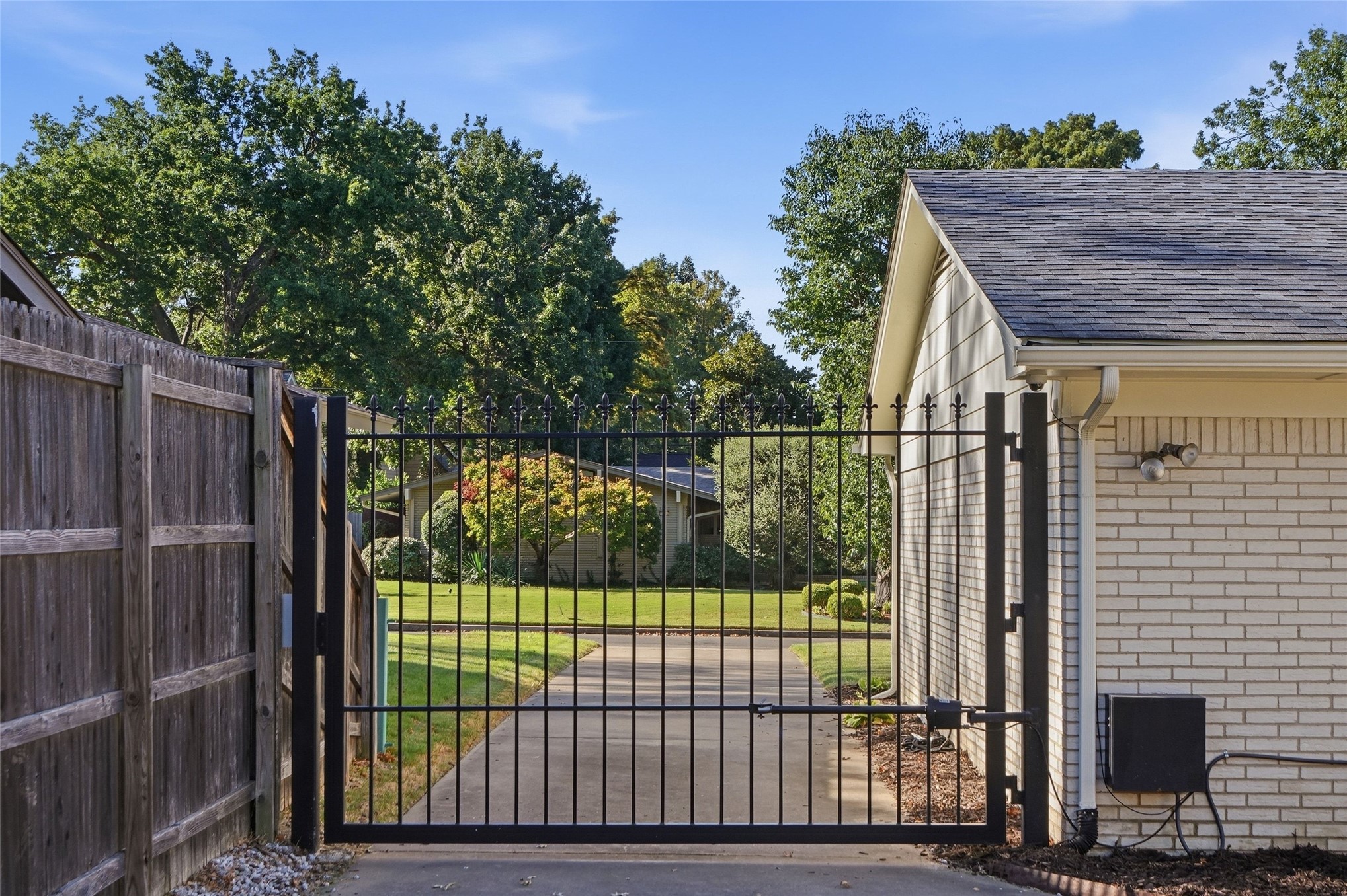 3637 E 48th Place Tulsa OK 74135