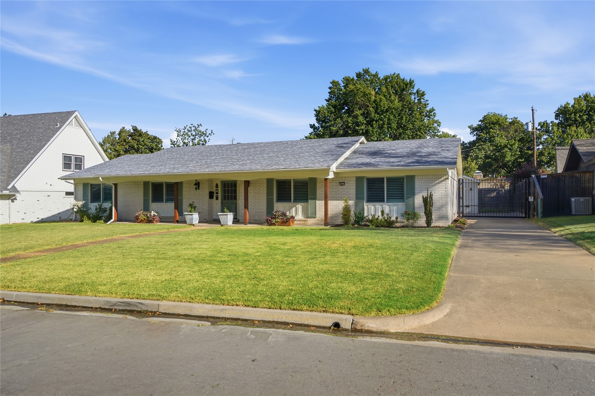 3637 E 48th Place Tulsa OK 74135