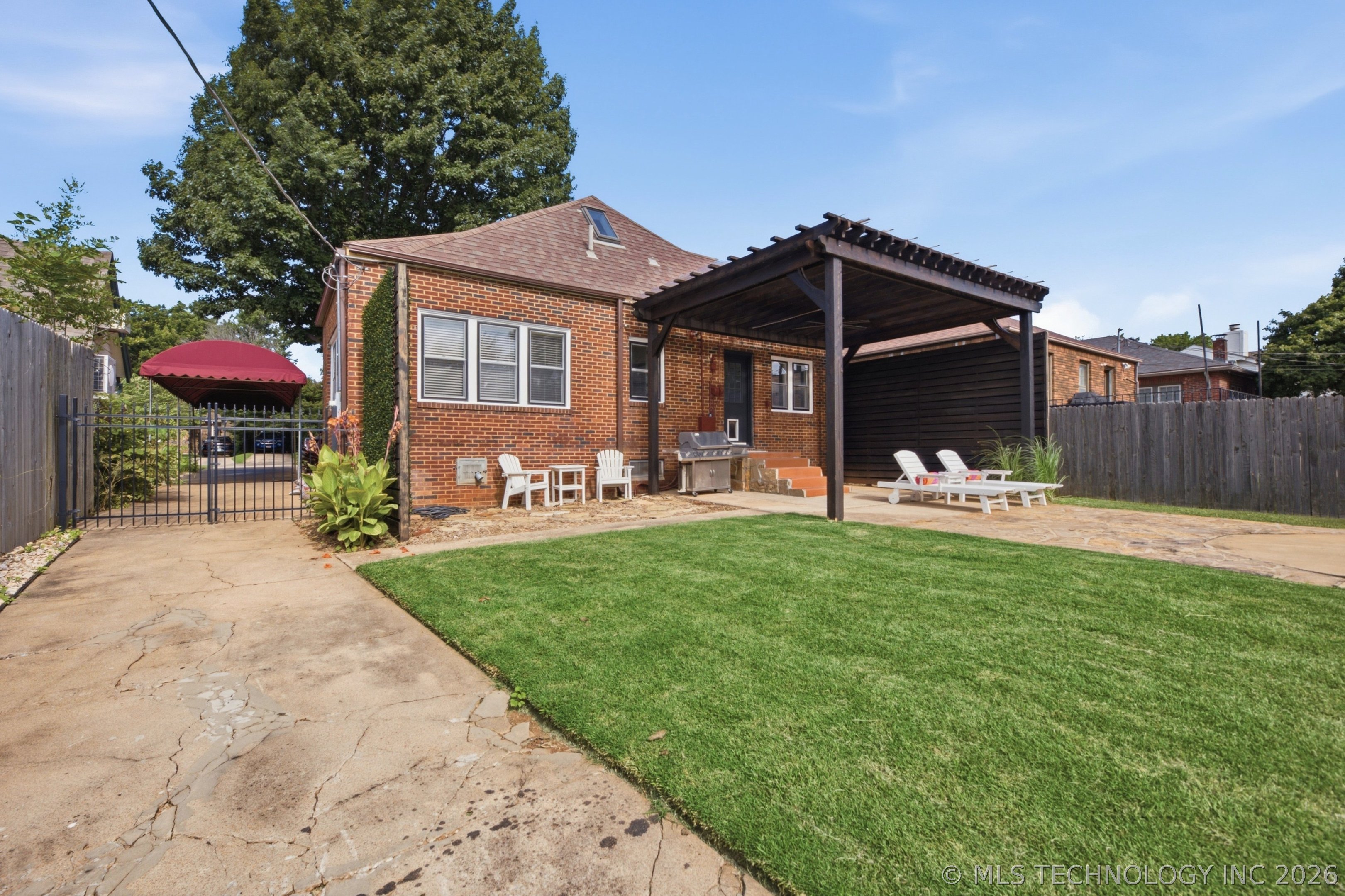 1555 S Gillette Avenue Tulsa OK 74104
