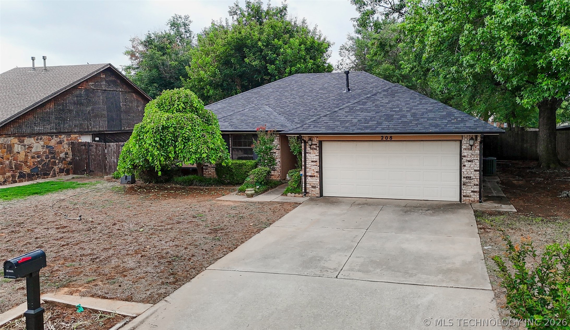 208 SE 30th Street Moore OK 73160