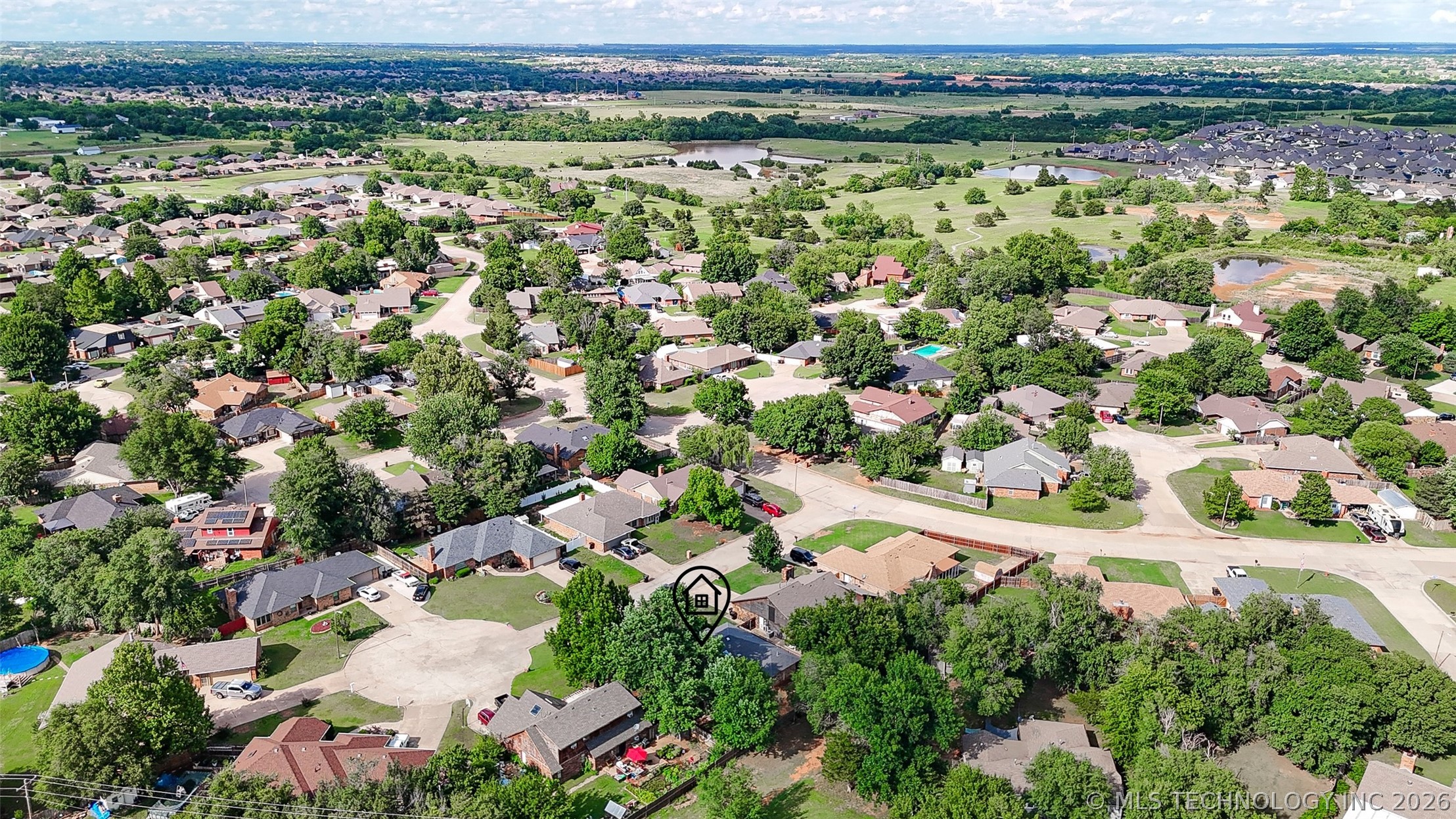 208 SE 30th Street Moore OK 73160