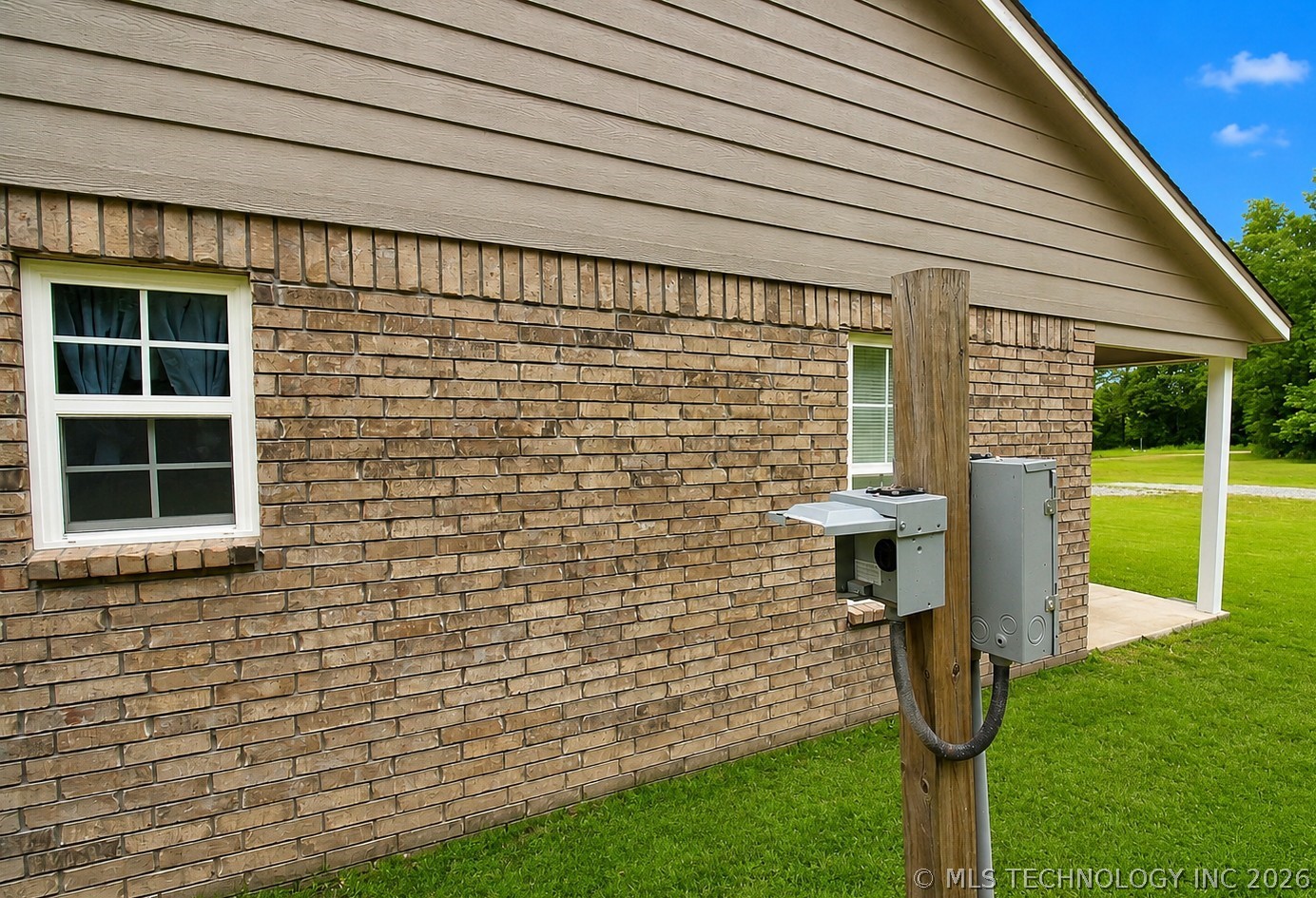 8268 N Shiloh Road Hulbert OK 74441