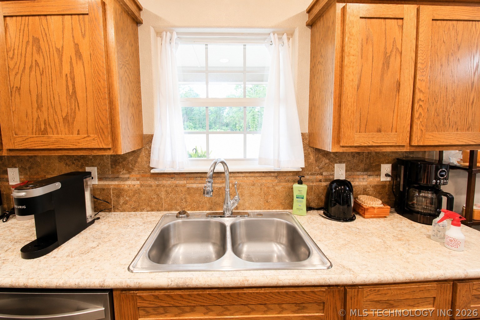 8268 N Shiloh Road Hulbert OK 74441