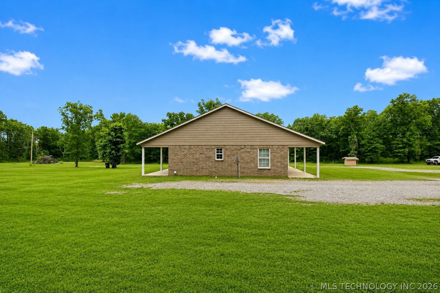 8268 N Shiloh Road Hulbert OK 74441
