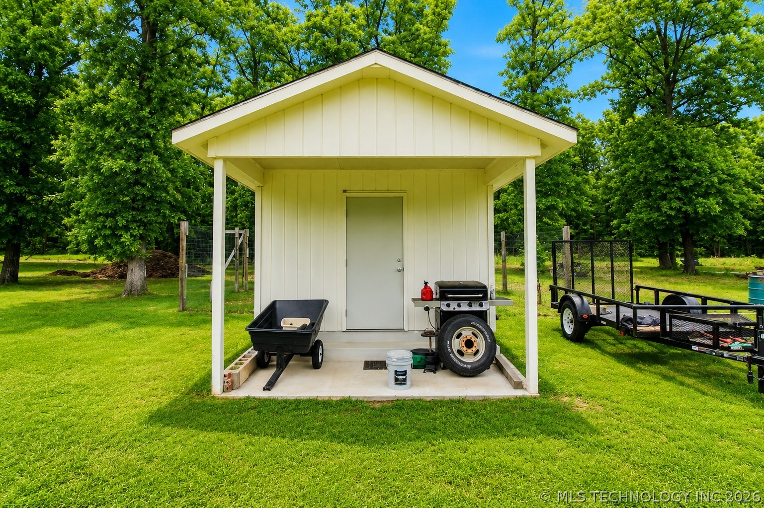 8268 N Shiloh Road Hulbert OK 74441