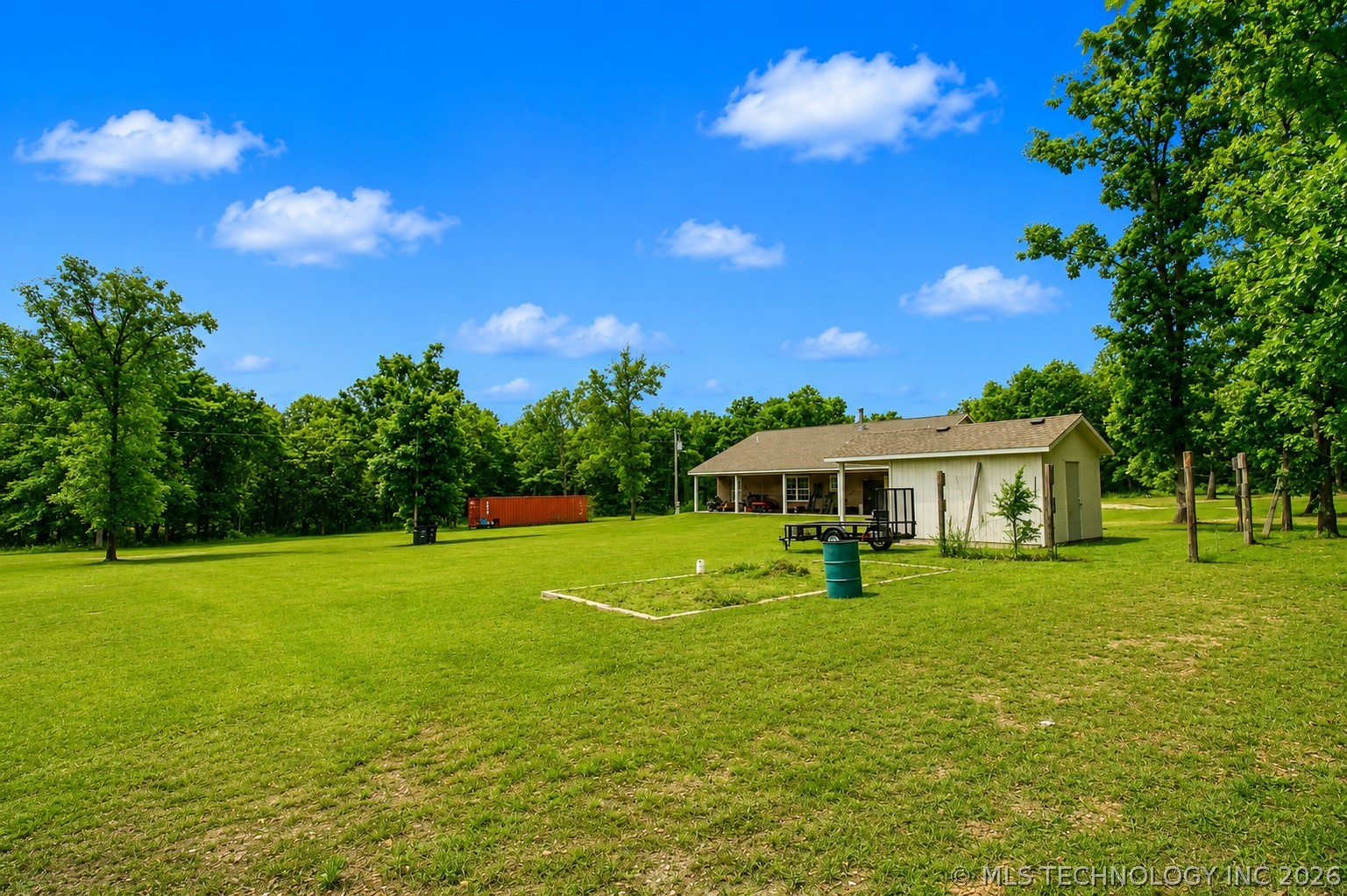 8268 N Shiloh Road Hulbert OK 74441