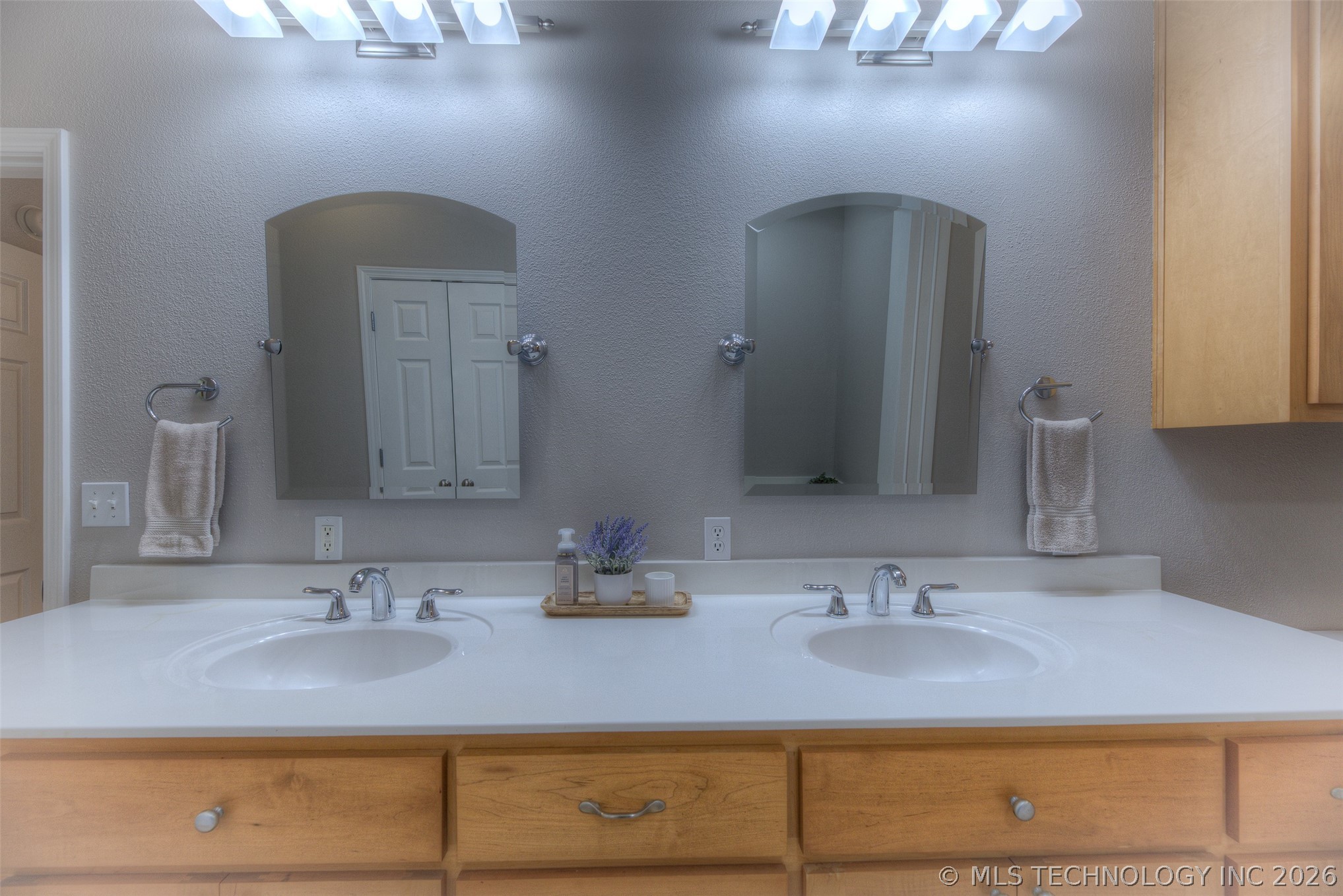 221 Waterford Street Catoosa OK 74015