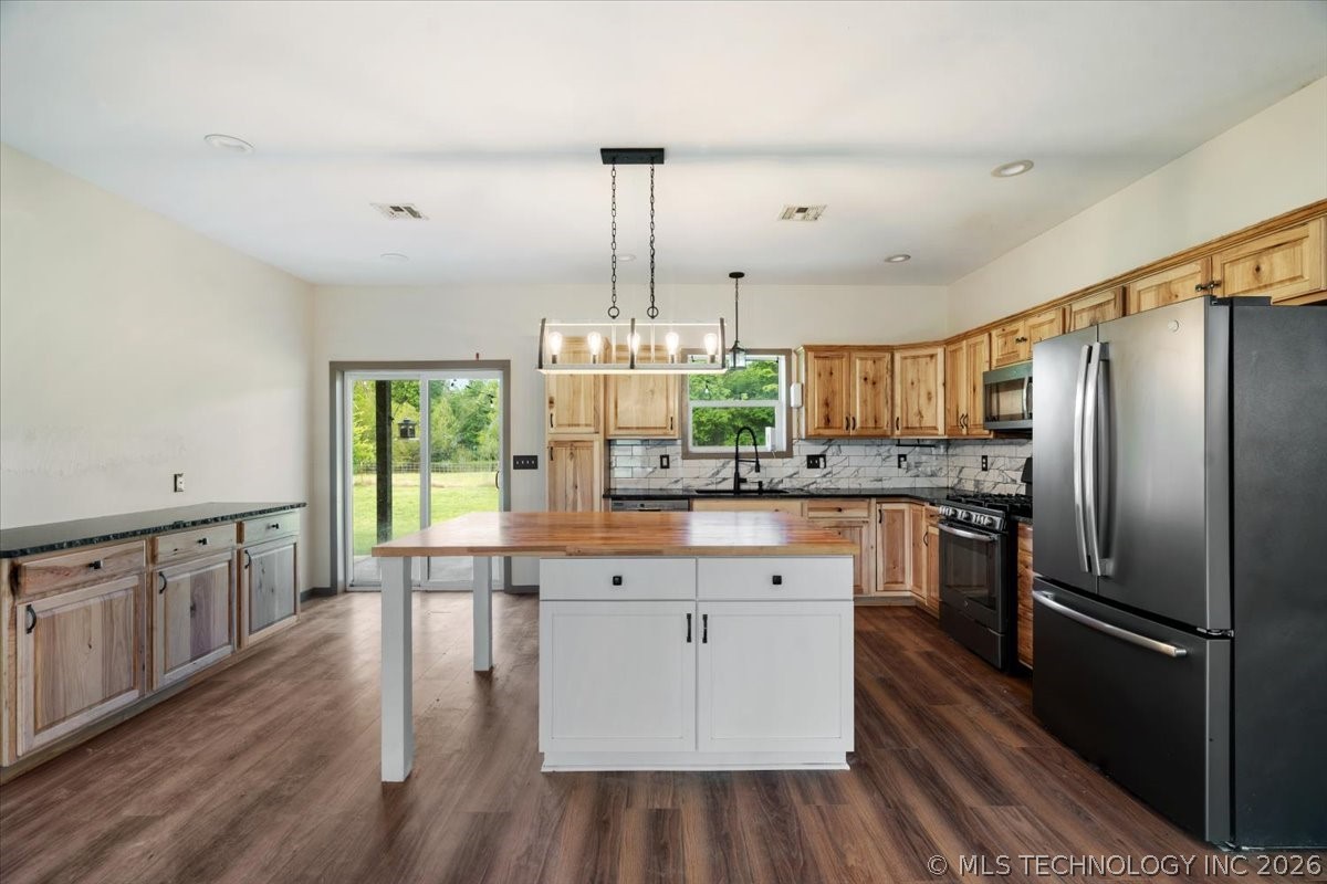 17600 S 385th Eastavenue Porter OK 74454