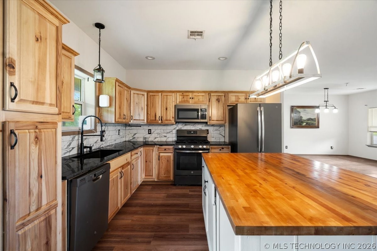 17600 S 385th Eastavenue Porter OK 74454