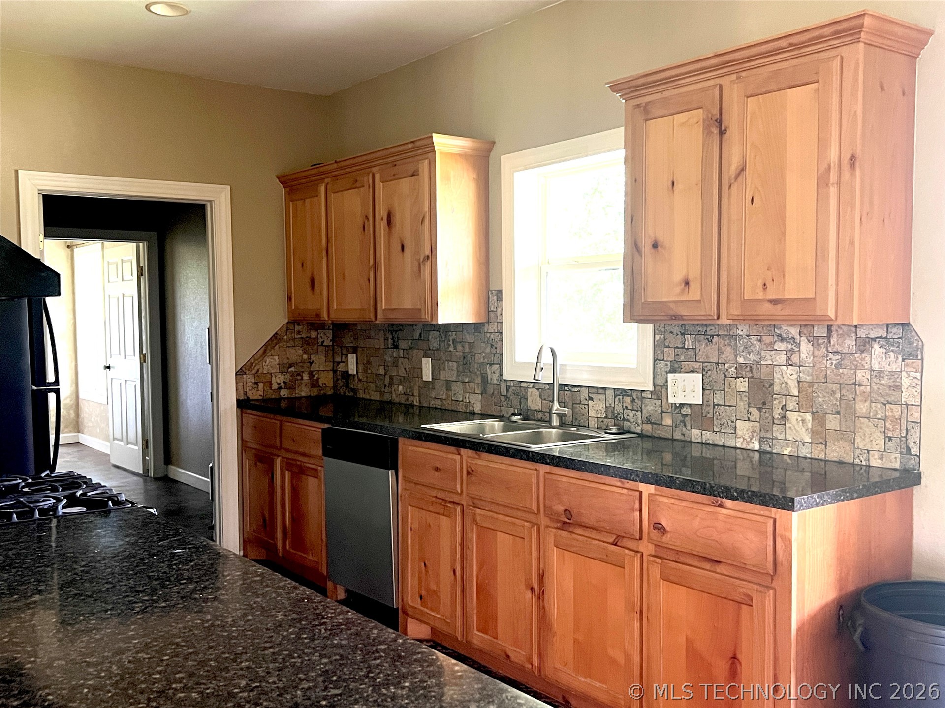 220 Willow Lane Hartshorne OK 74547