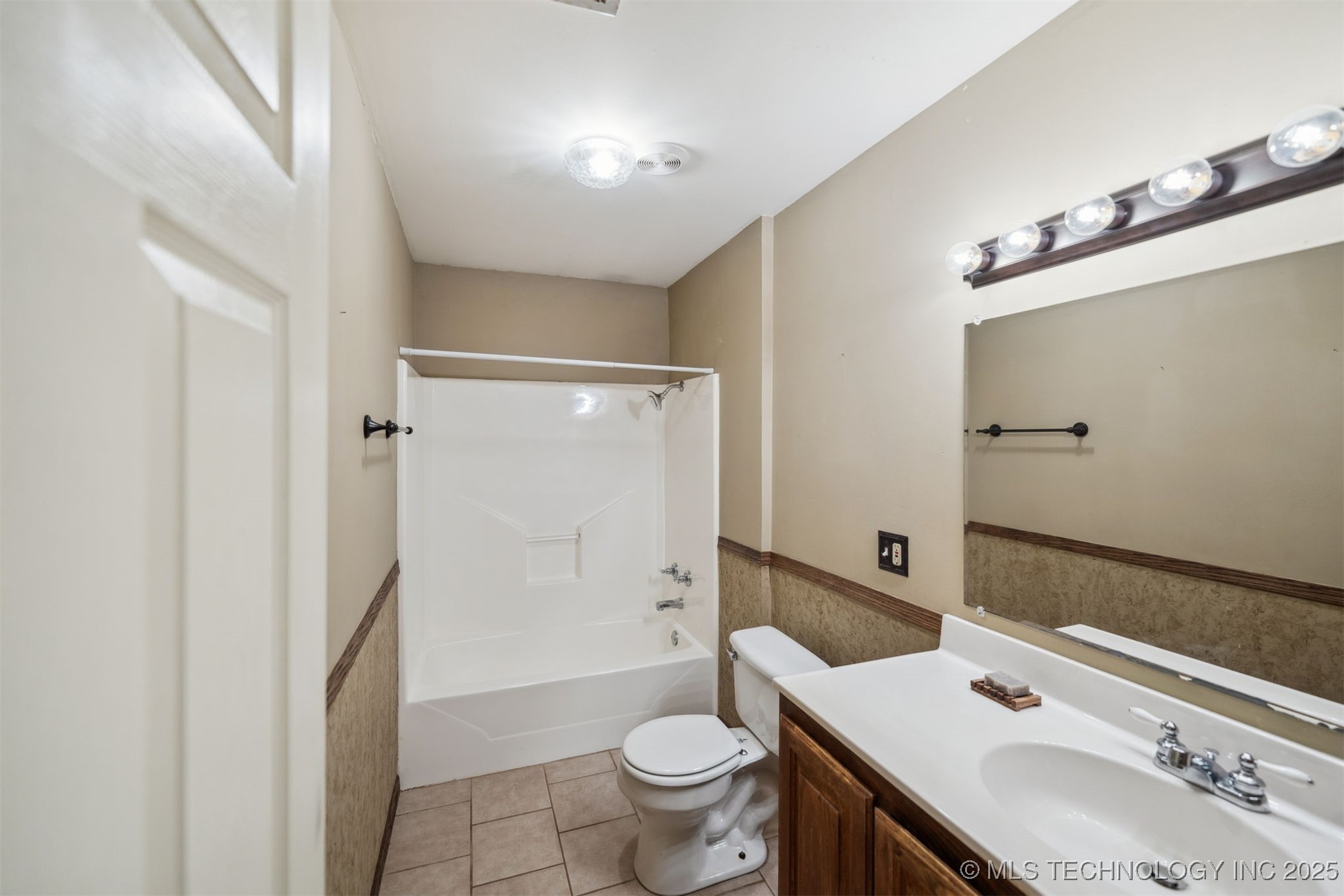 33 Haleys Drive Adair OK 74330