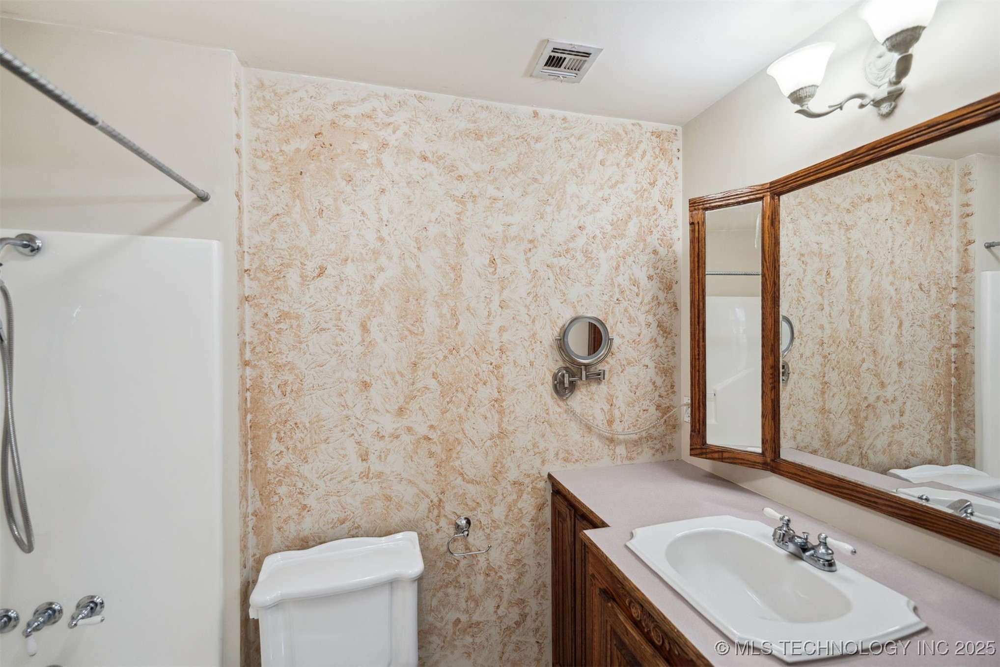 33 Haleys Drive Adair OK 74330