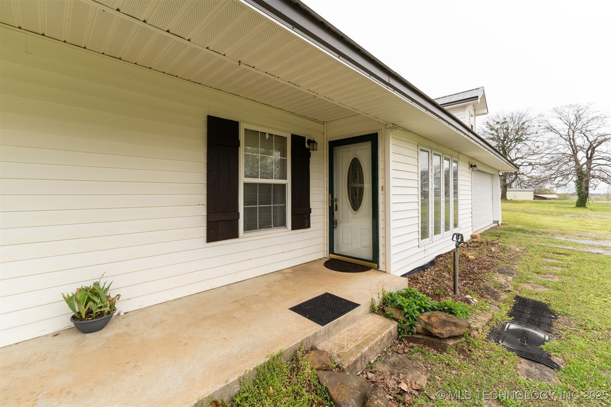 33 Haleys Drive Adair OK 74330