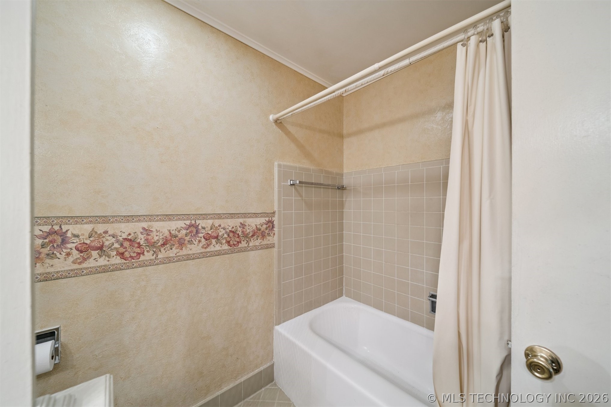 6516 E 57th Place Tulsa OK 74145