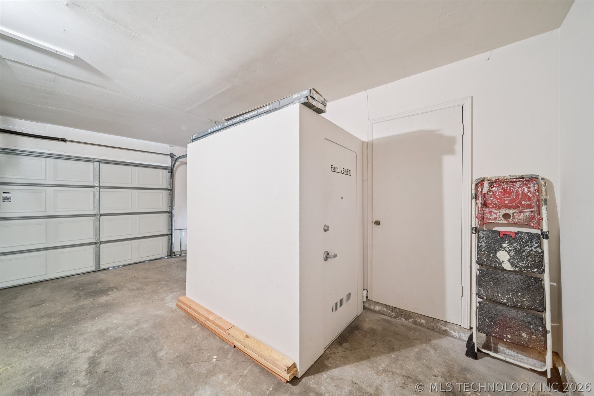 6516 E 57th Place Tulsa OK 74145