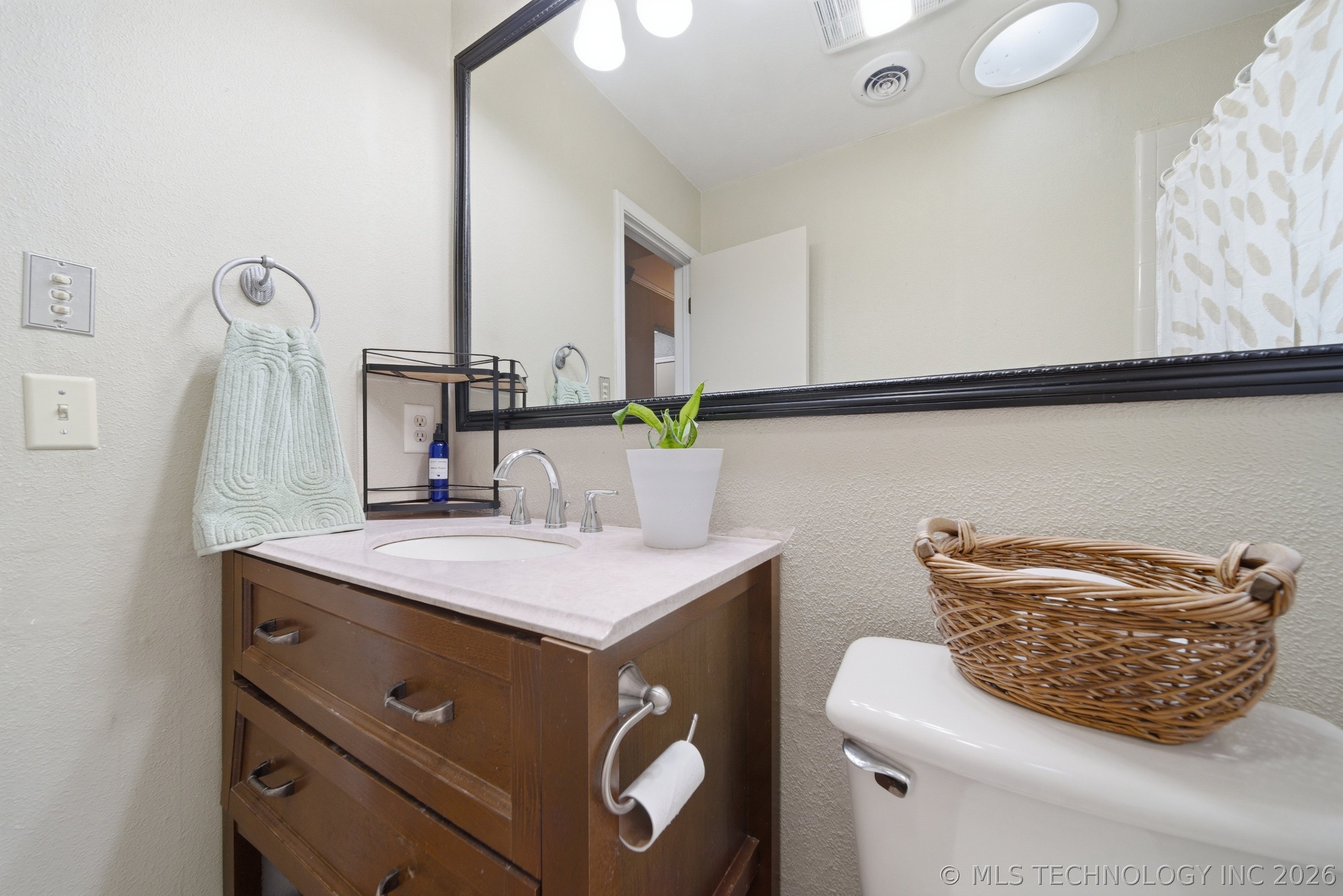2010 W Ithica Street Broken Arrow OK 74012