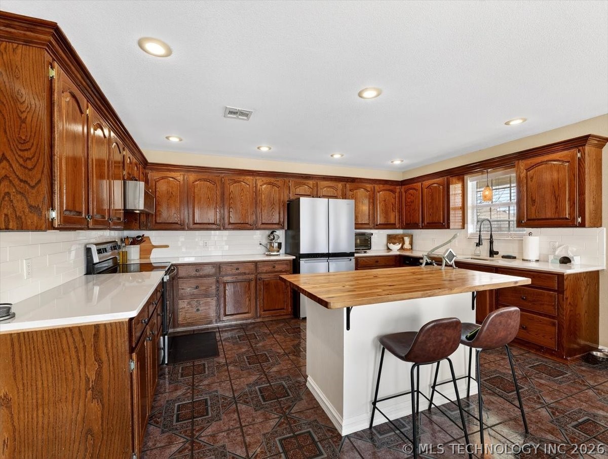 204 Nanih Waiya Street Poteau OK 74953