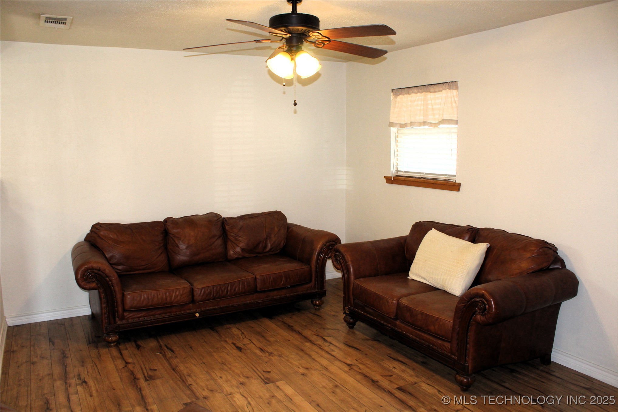 503 W Mccurtain Calera OK 74730