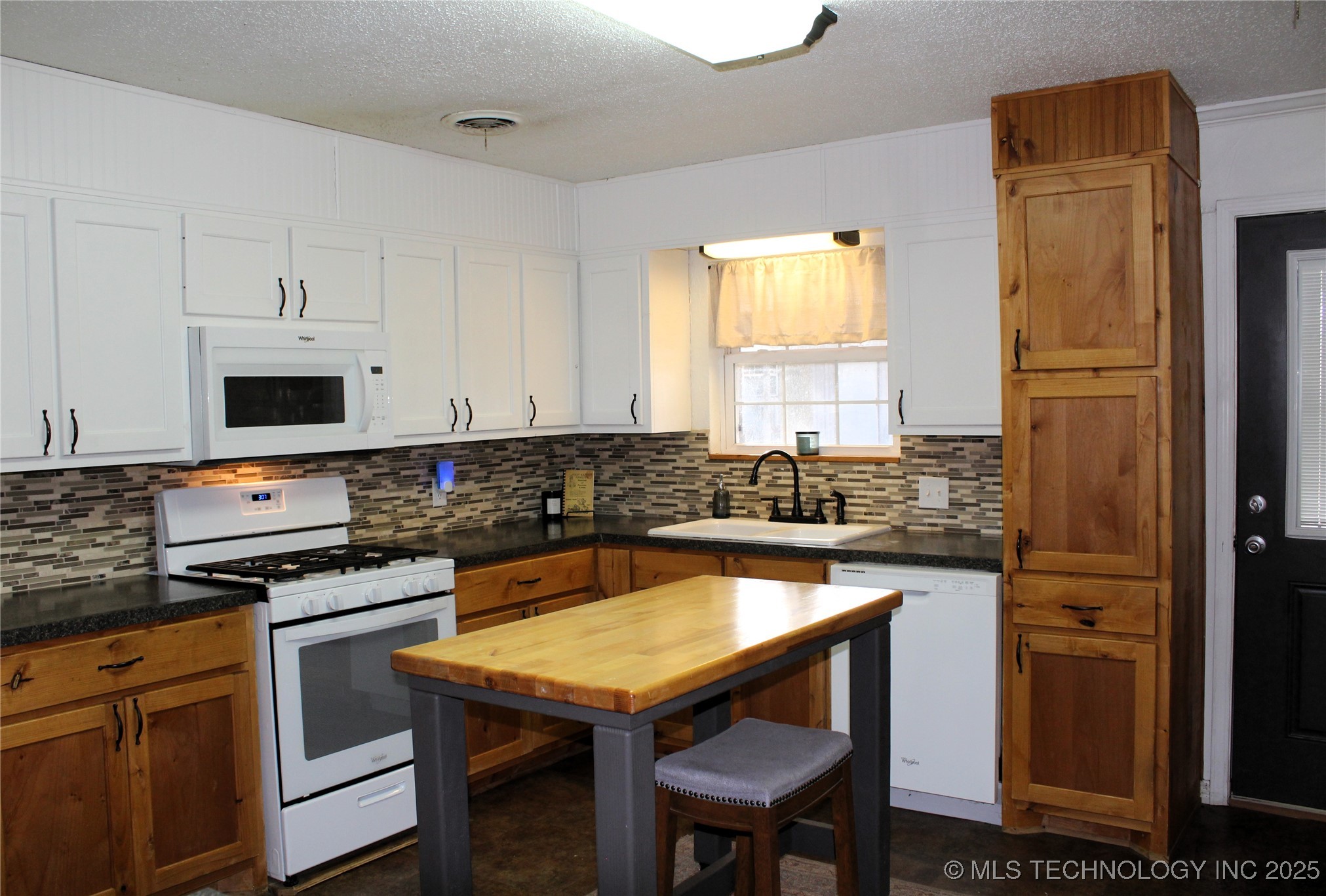 503 W Mccurtain Calera OK 74730