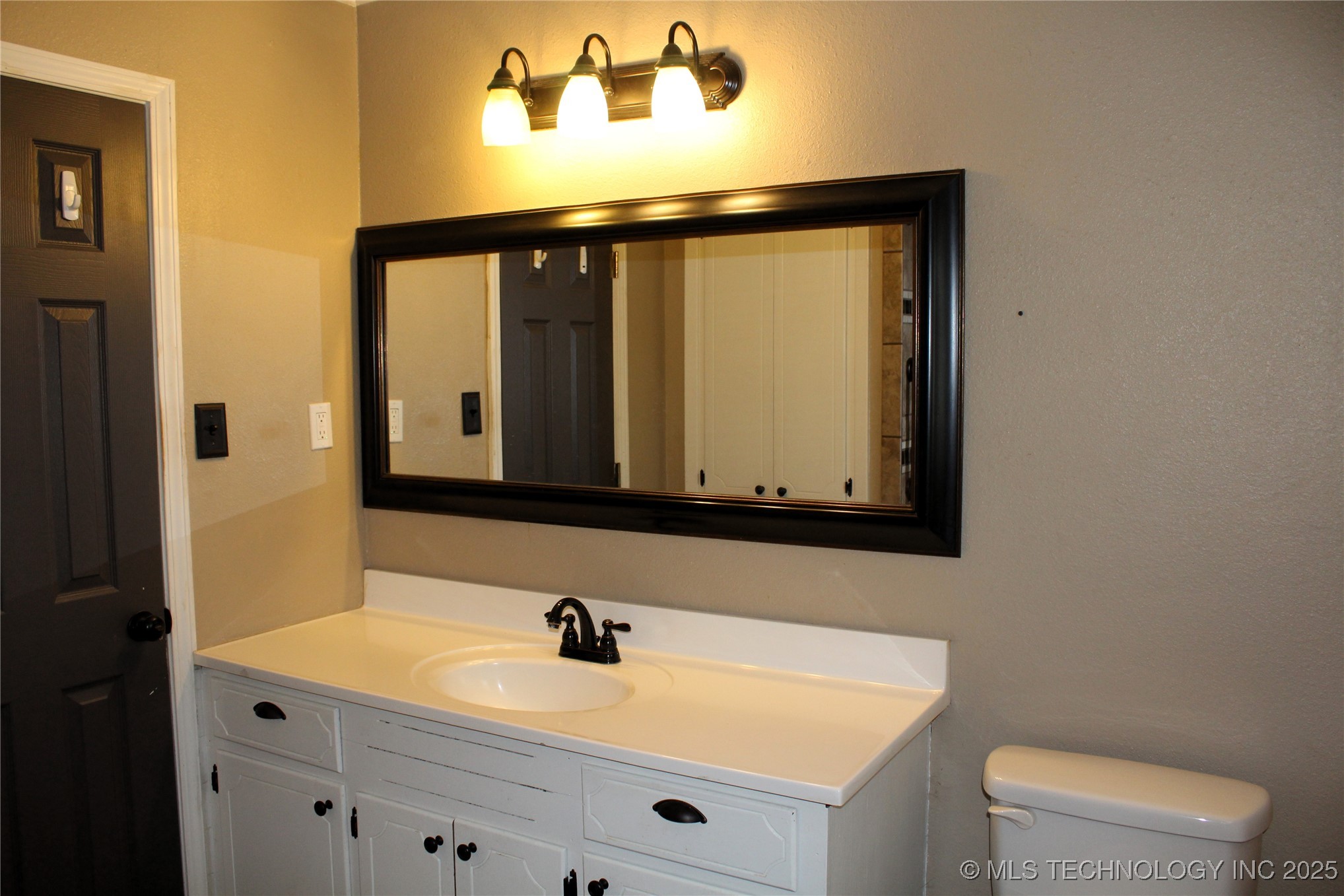 503 W Mccurtain Calera OK 74730