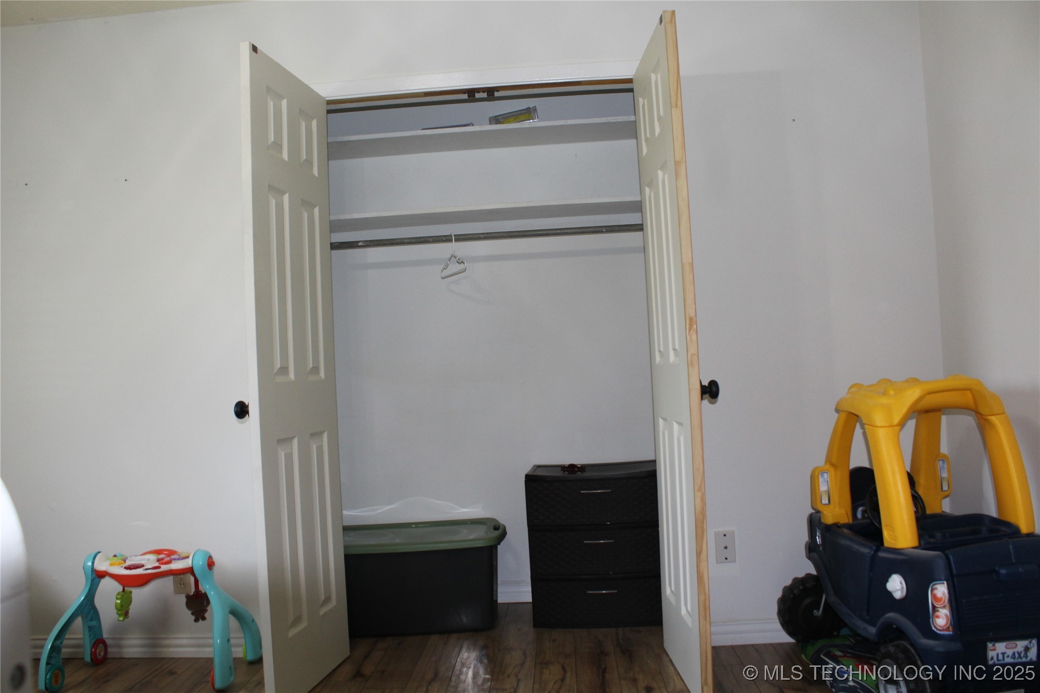 503 W Mccurtain Calera OK 74730