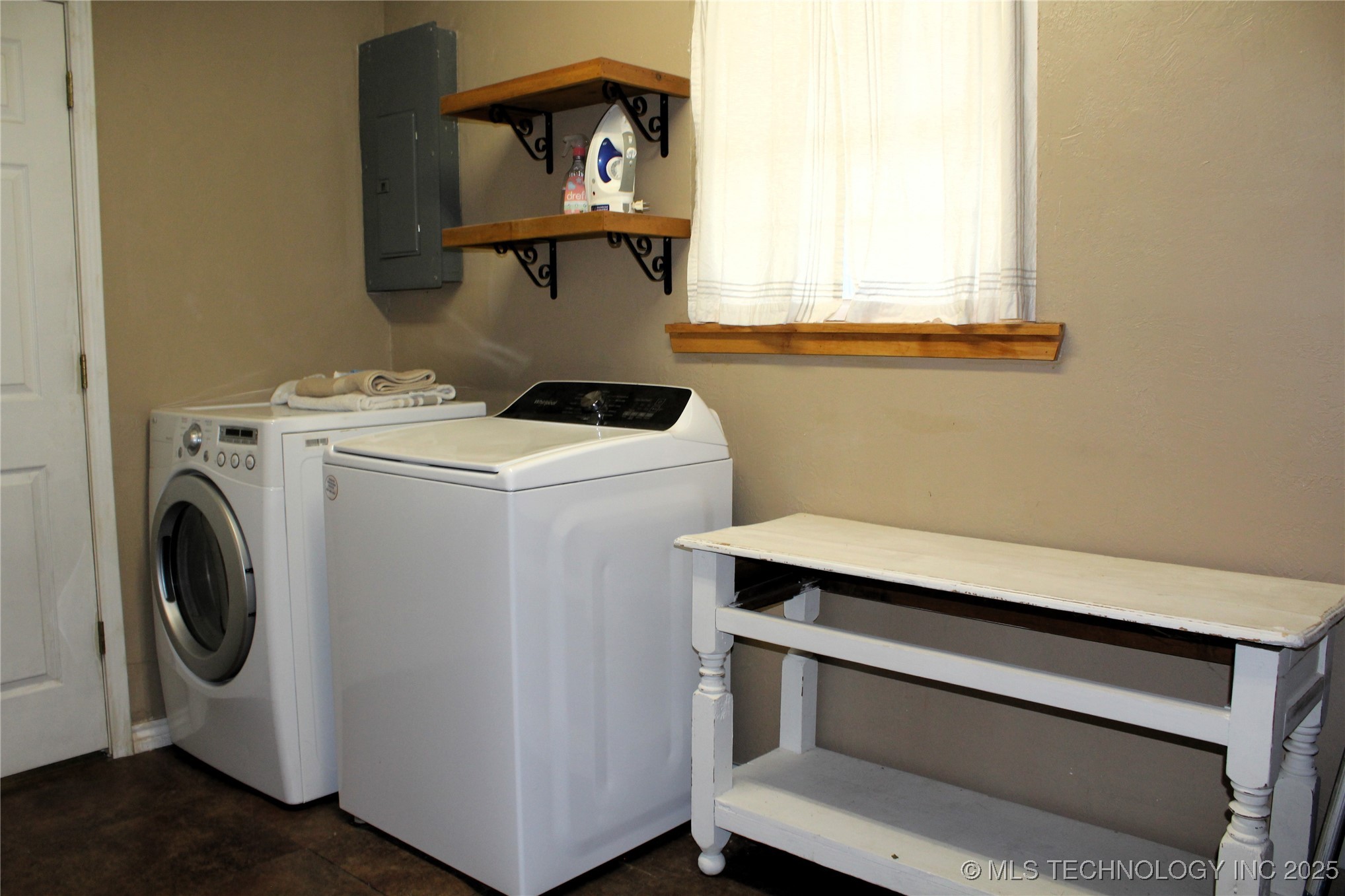 503 W Mccurtain Calera OK 74730