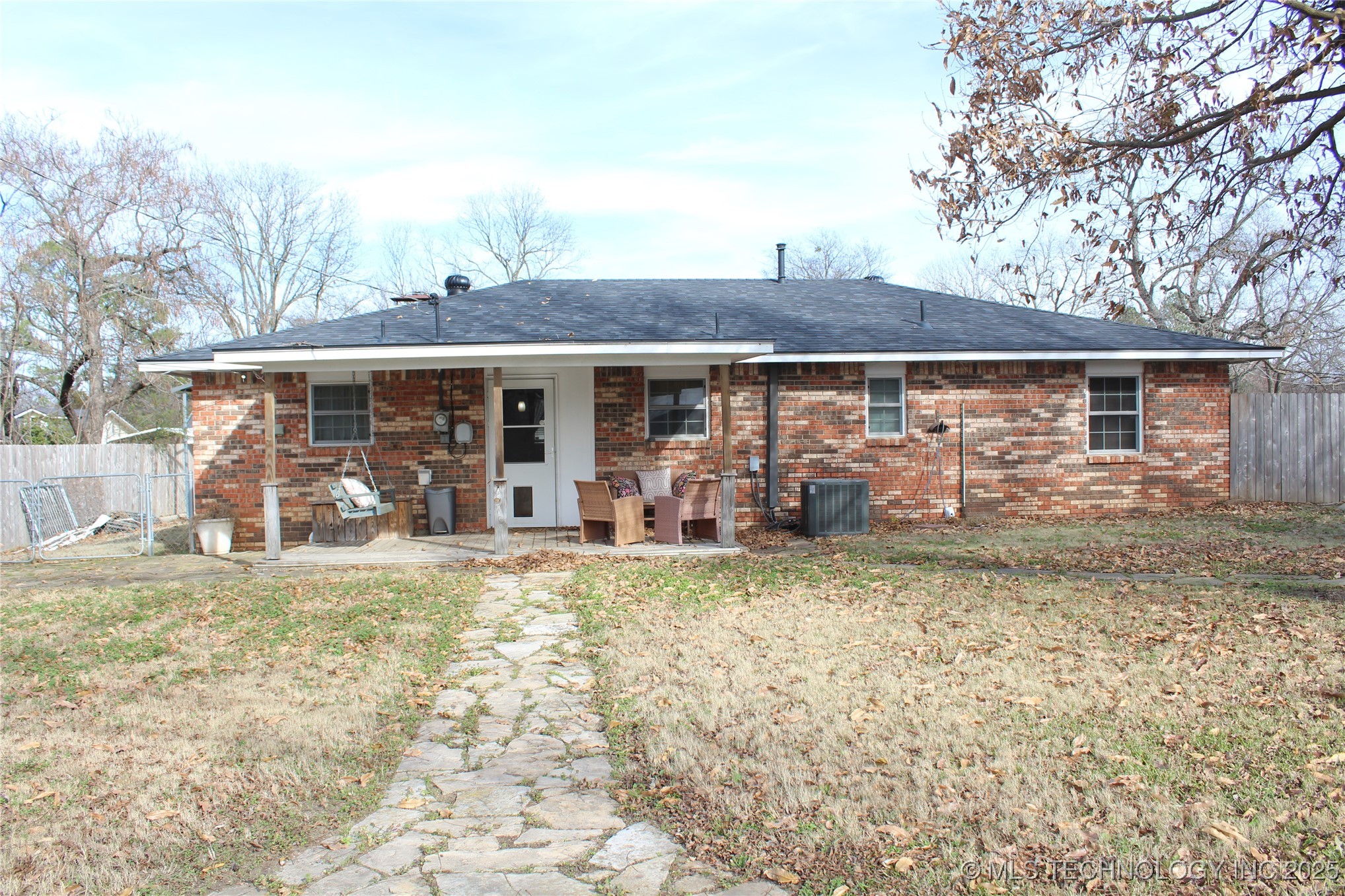 503 W Mccurtain Calera OK 74730