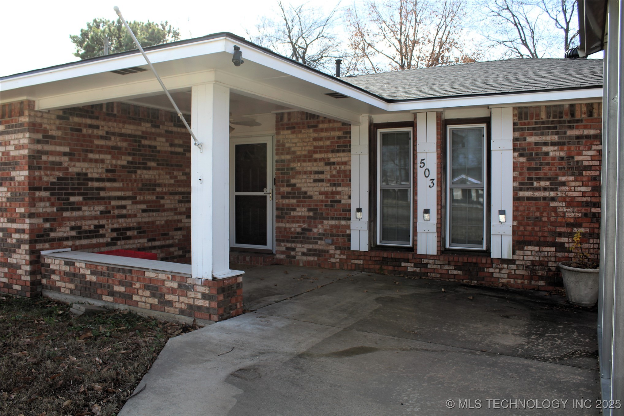 503 W Mccurtain Calera OK 74730