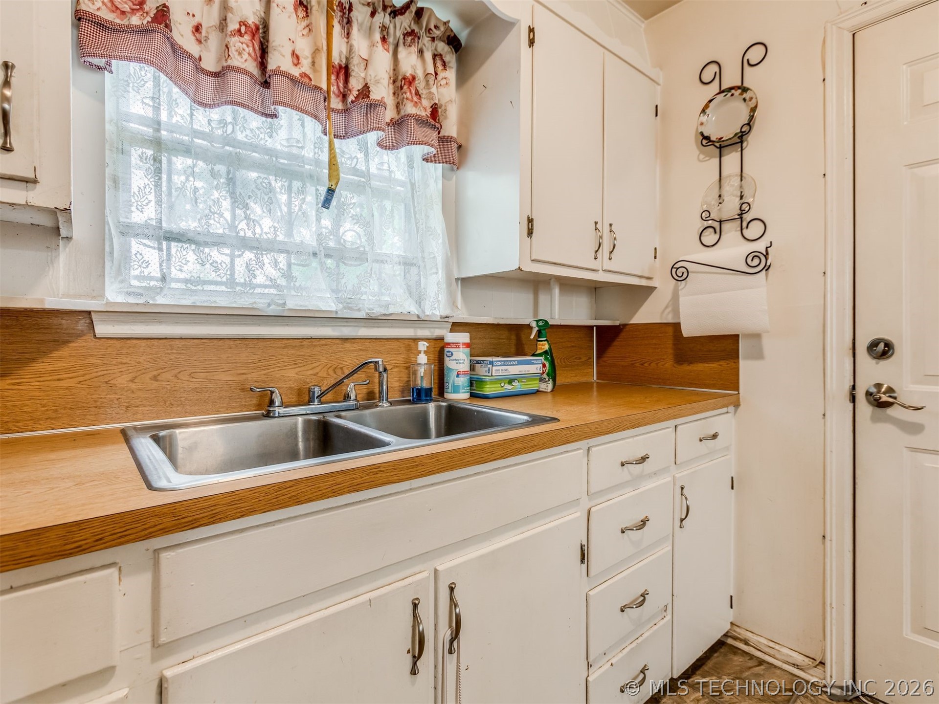 448 E 59th Place N Tulsa OK 74126