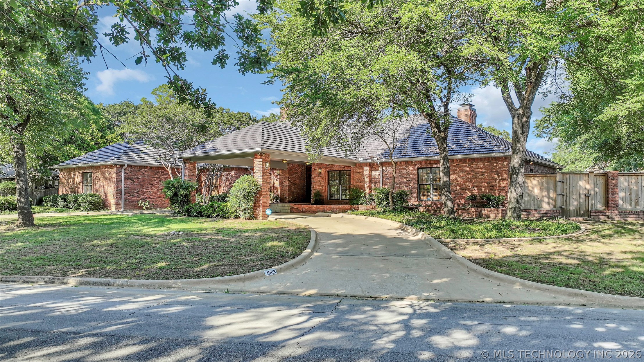2803 Ridgeway Ardmore OK 73401
