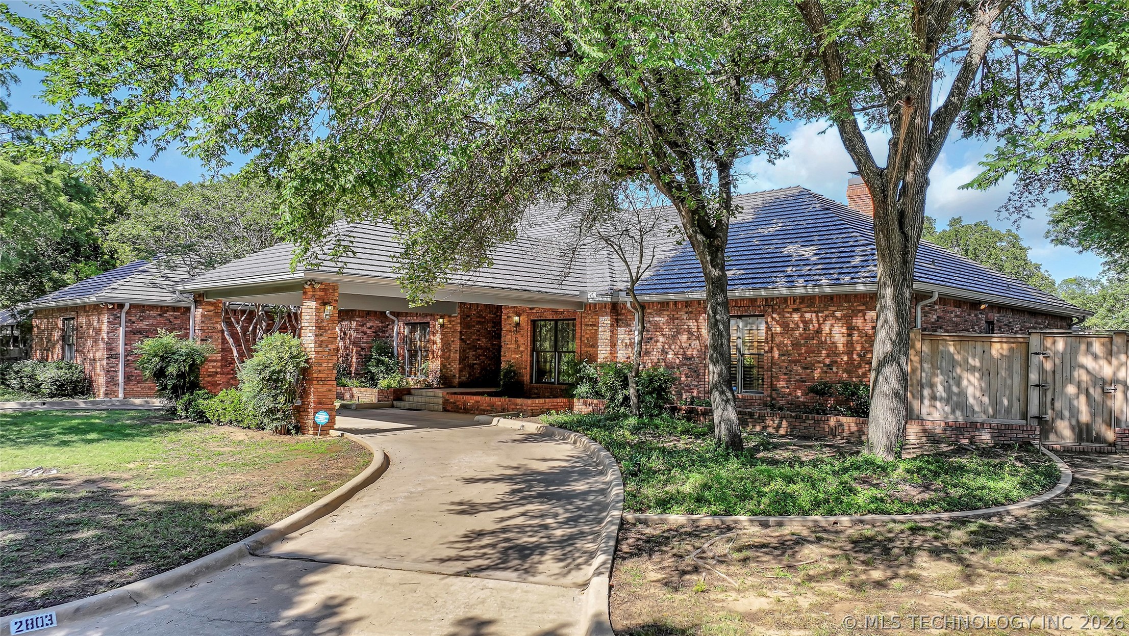2803 Ridgeway Ardmore OK 73401
