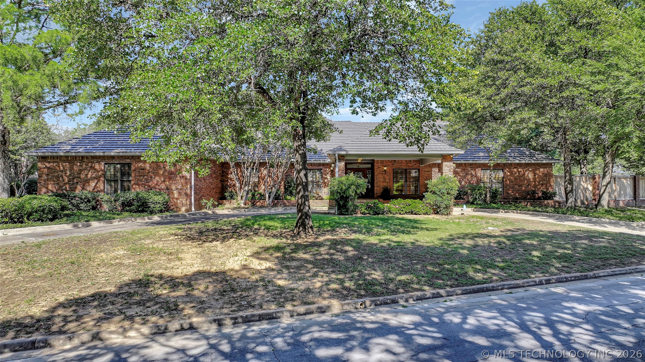2803 Ridgeway Ardmore OK 73401