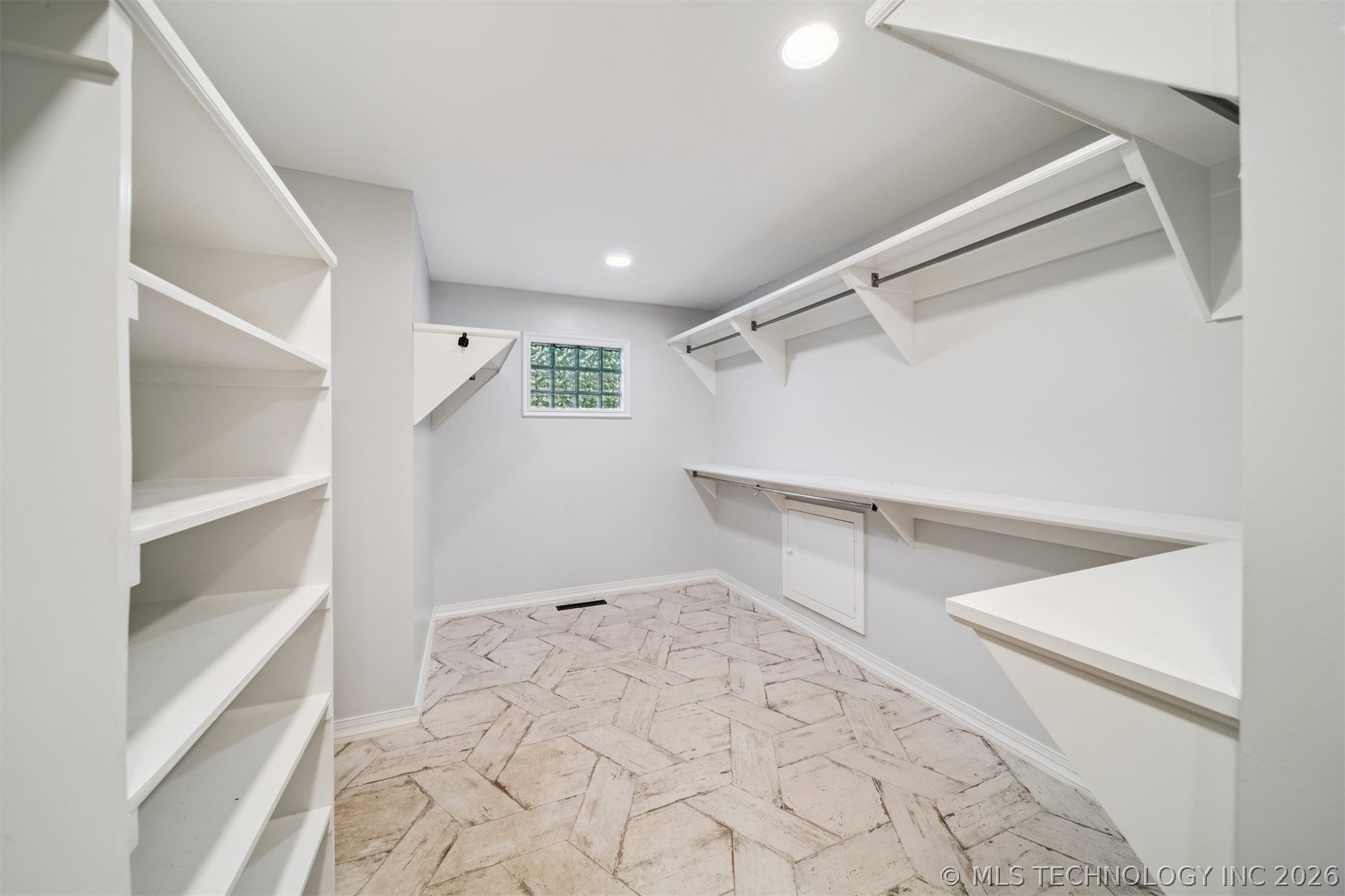 3215 E 61st Street Tulsa OK 74136
