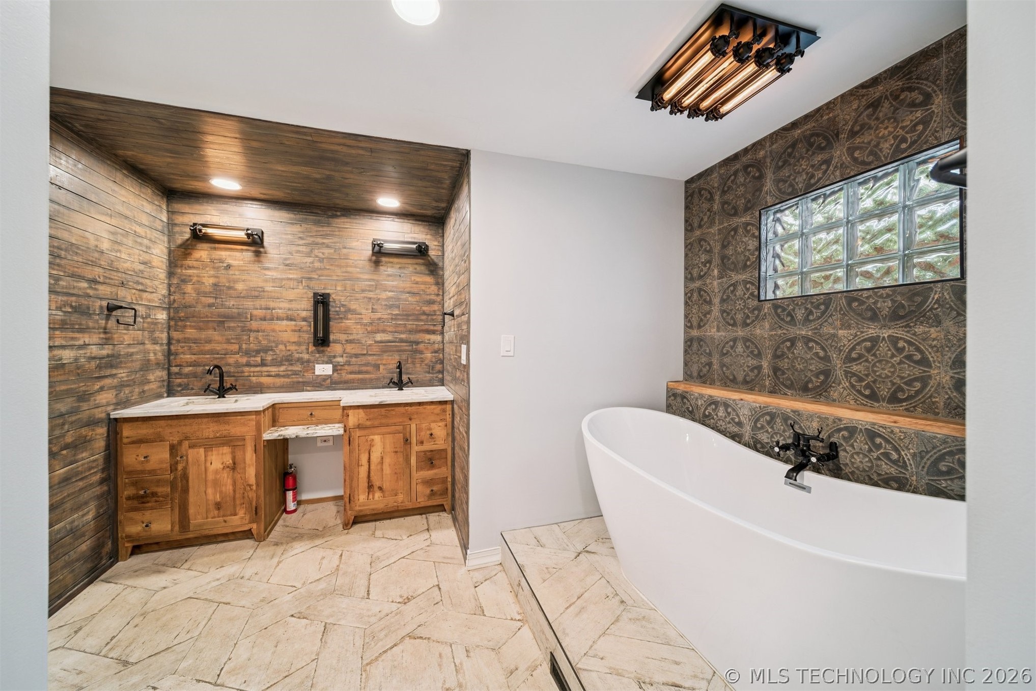3215 E 61st Street Tulsa OK 74136