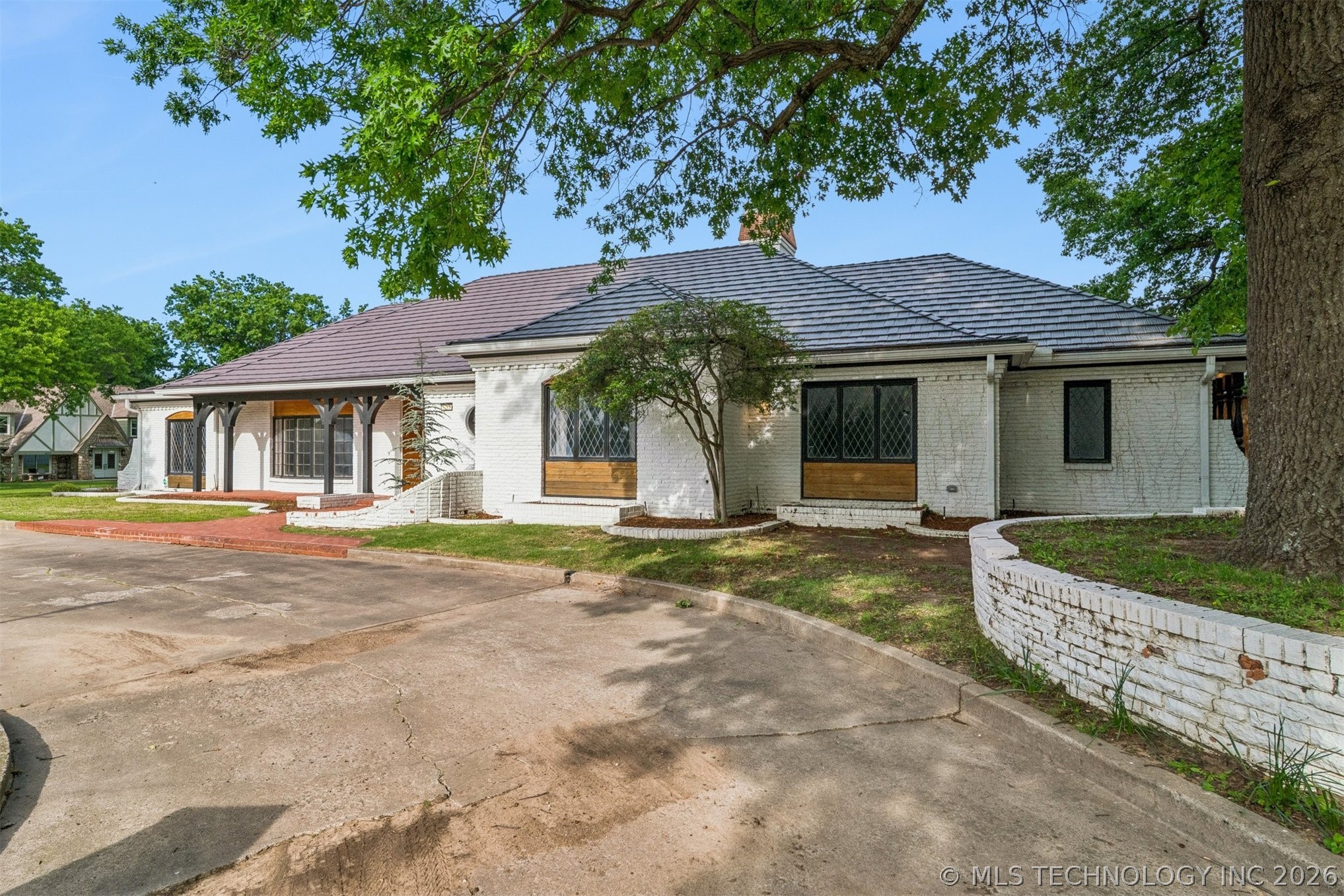 3215 E 61st Street Tulsa OK 74136