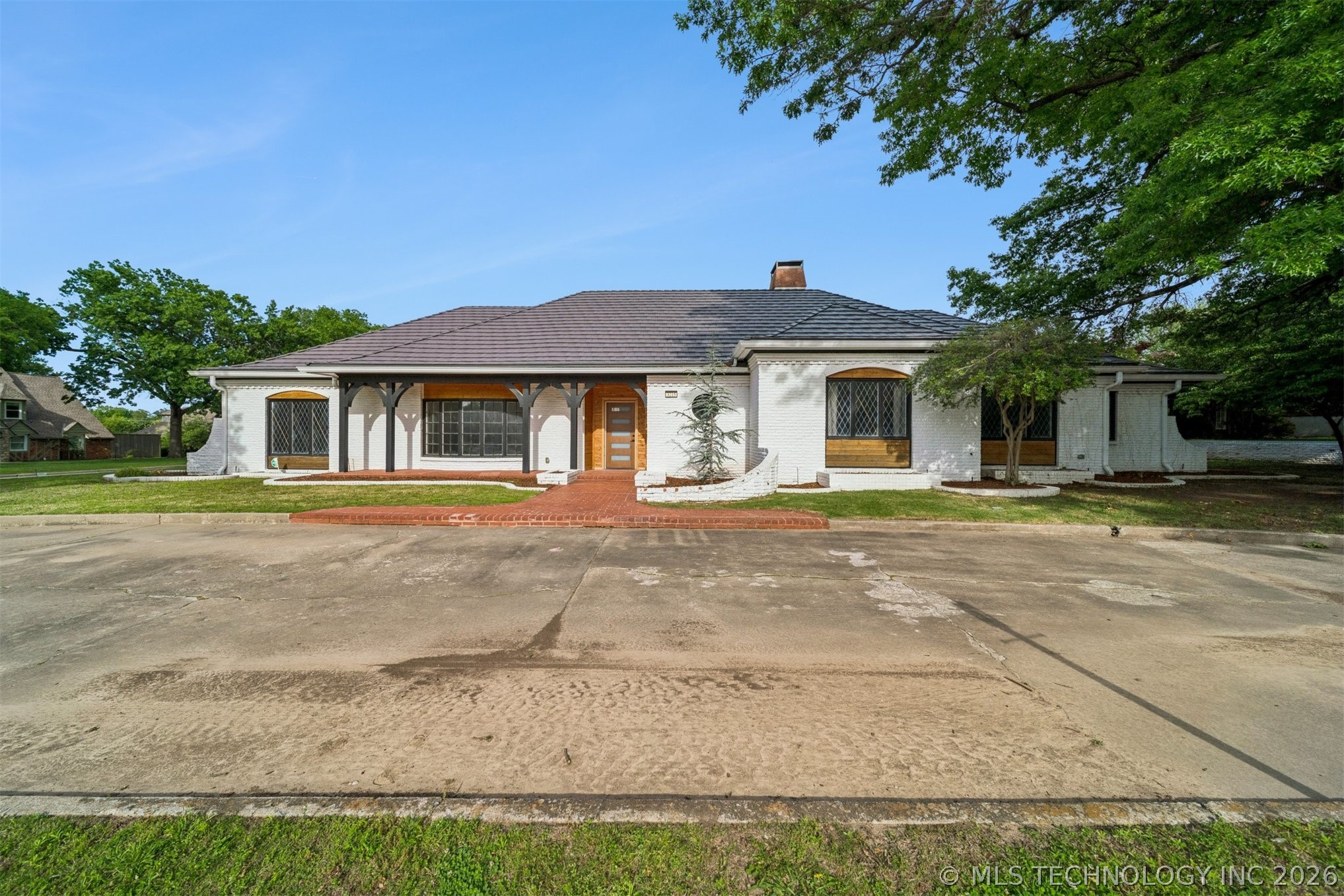 3215 E 61st Street Tulsa OK 74136