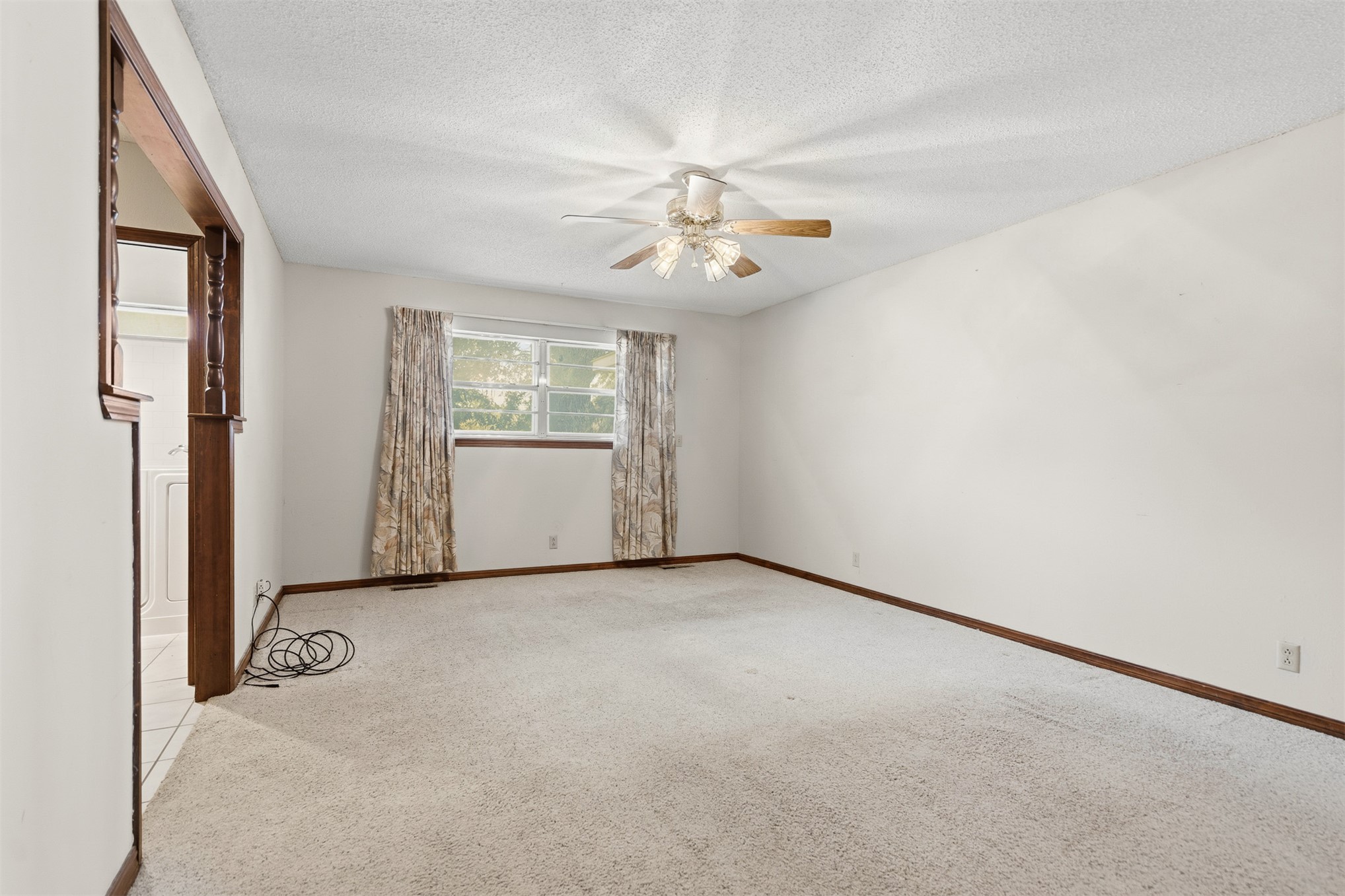 2011 W 1st Street Sulphur OK 73086