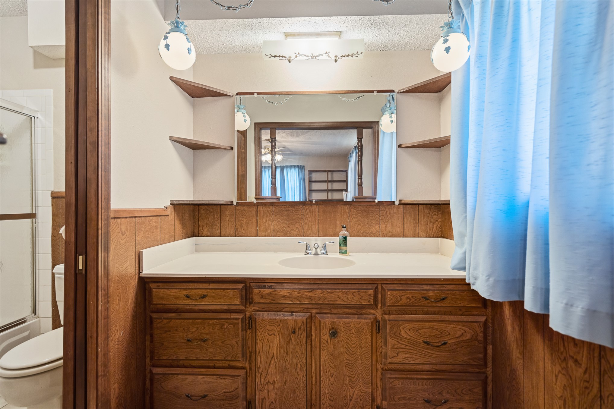 2011 W 1st Street Sulphur OK 73086