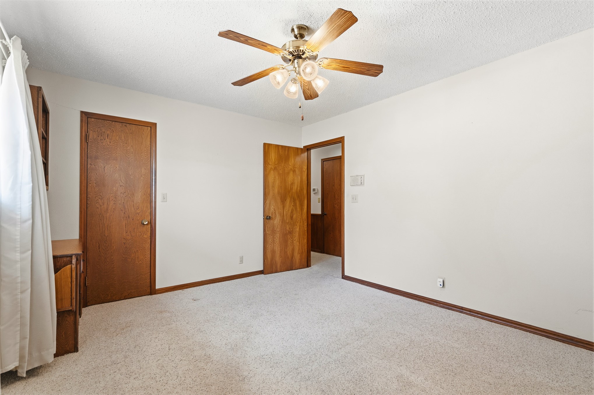 2011 W 1st Street Sulphur OK 73086