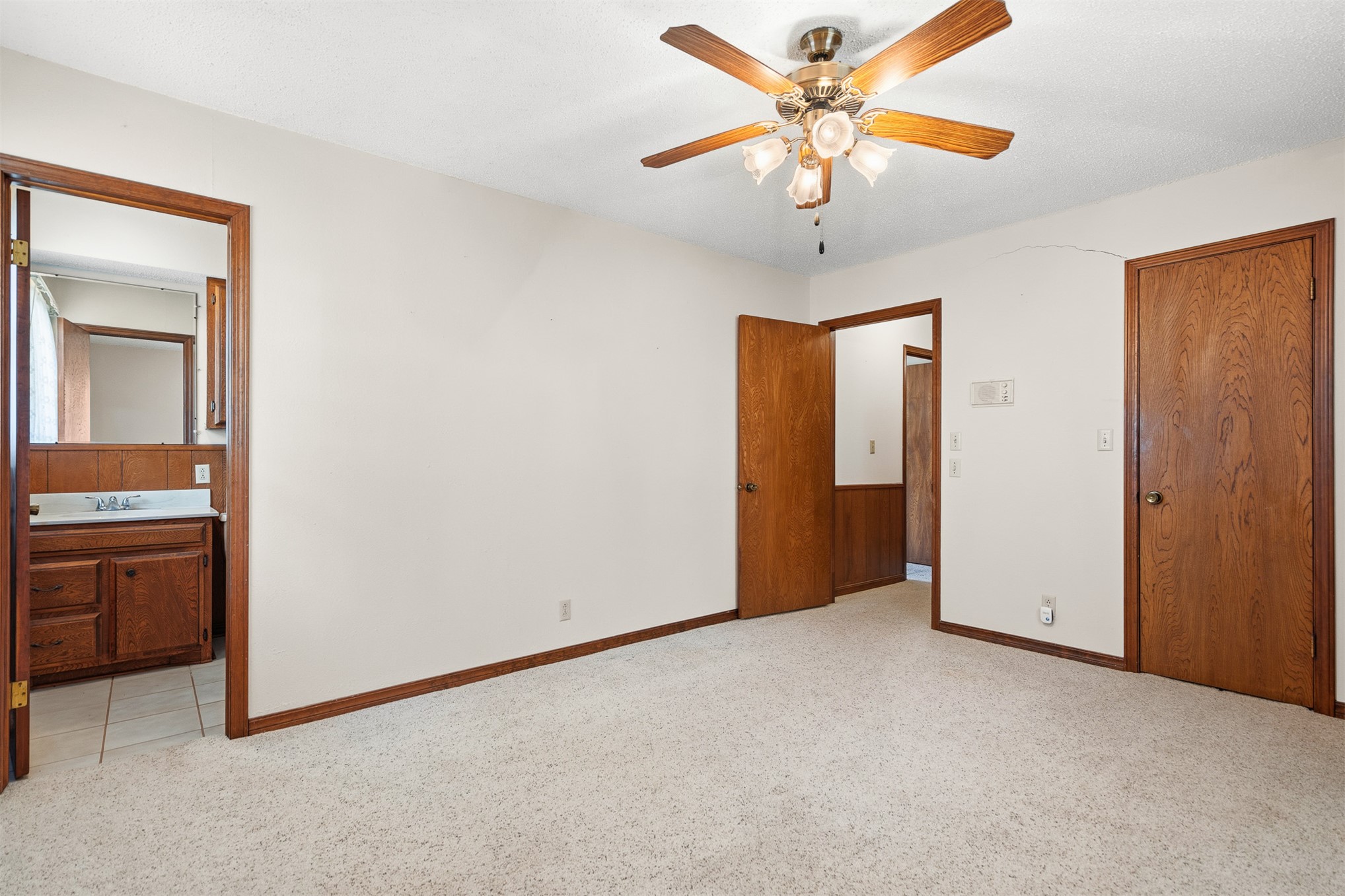2011 W 1st Street Sulphur OK 73086