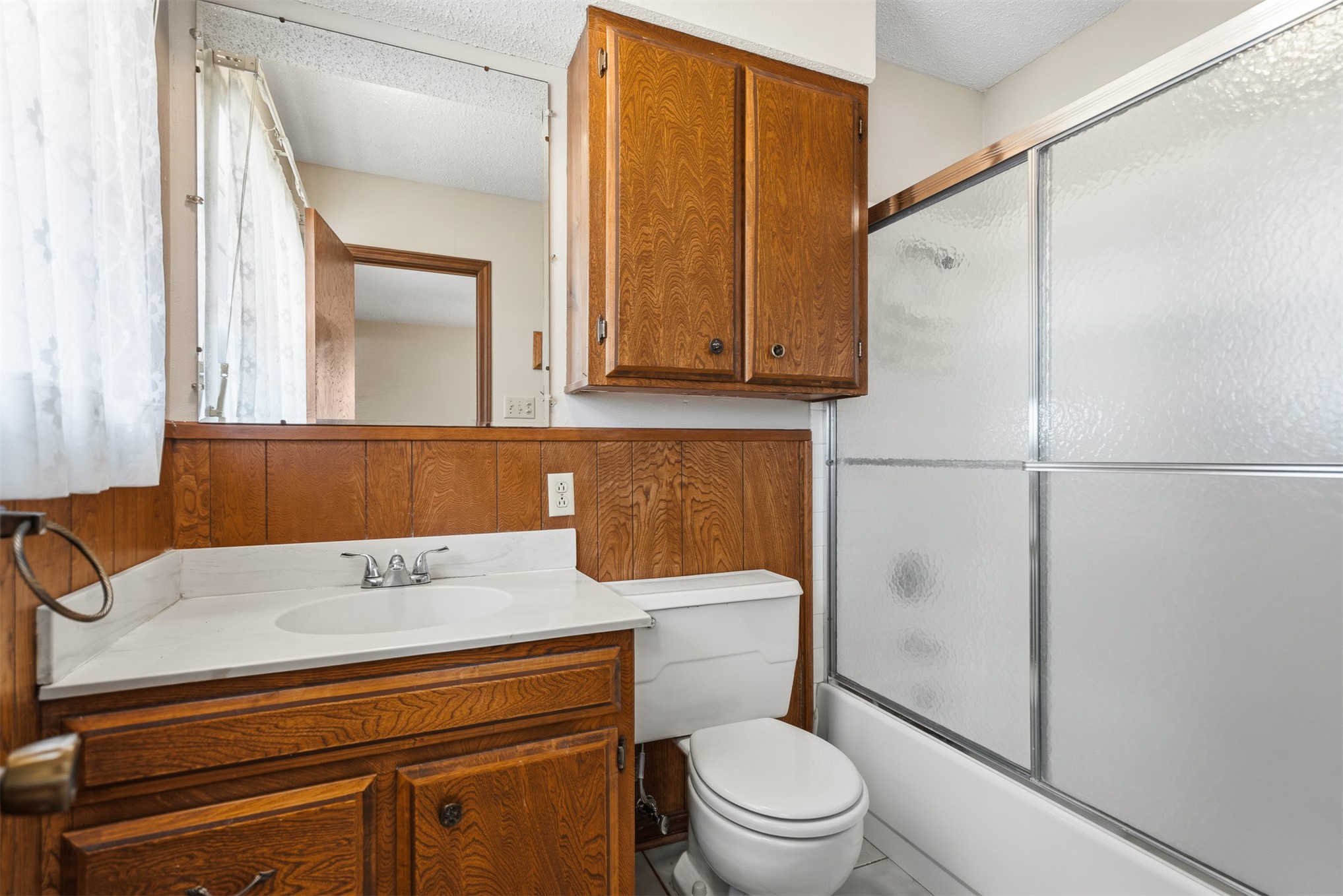 2011 W 1st Street Sulphur OK 73086