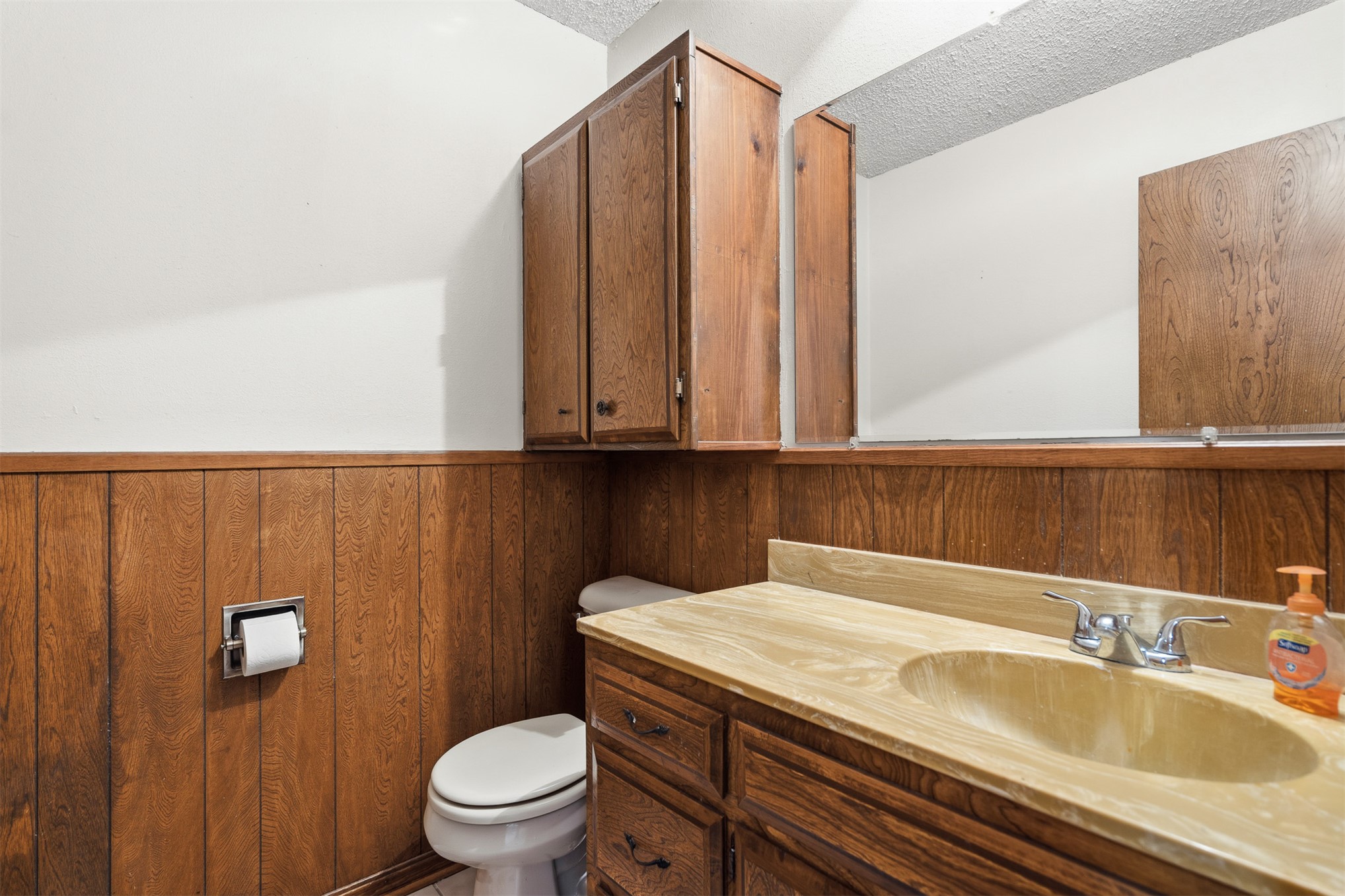 2011 W 1st Street Sulphur OK 73086