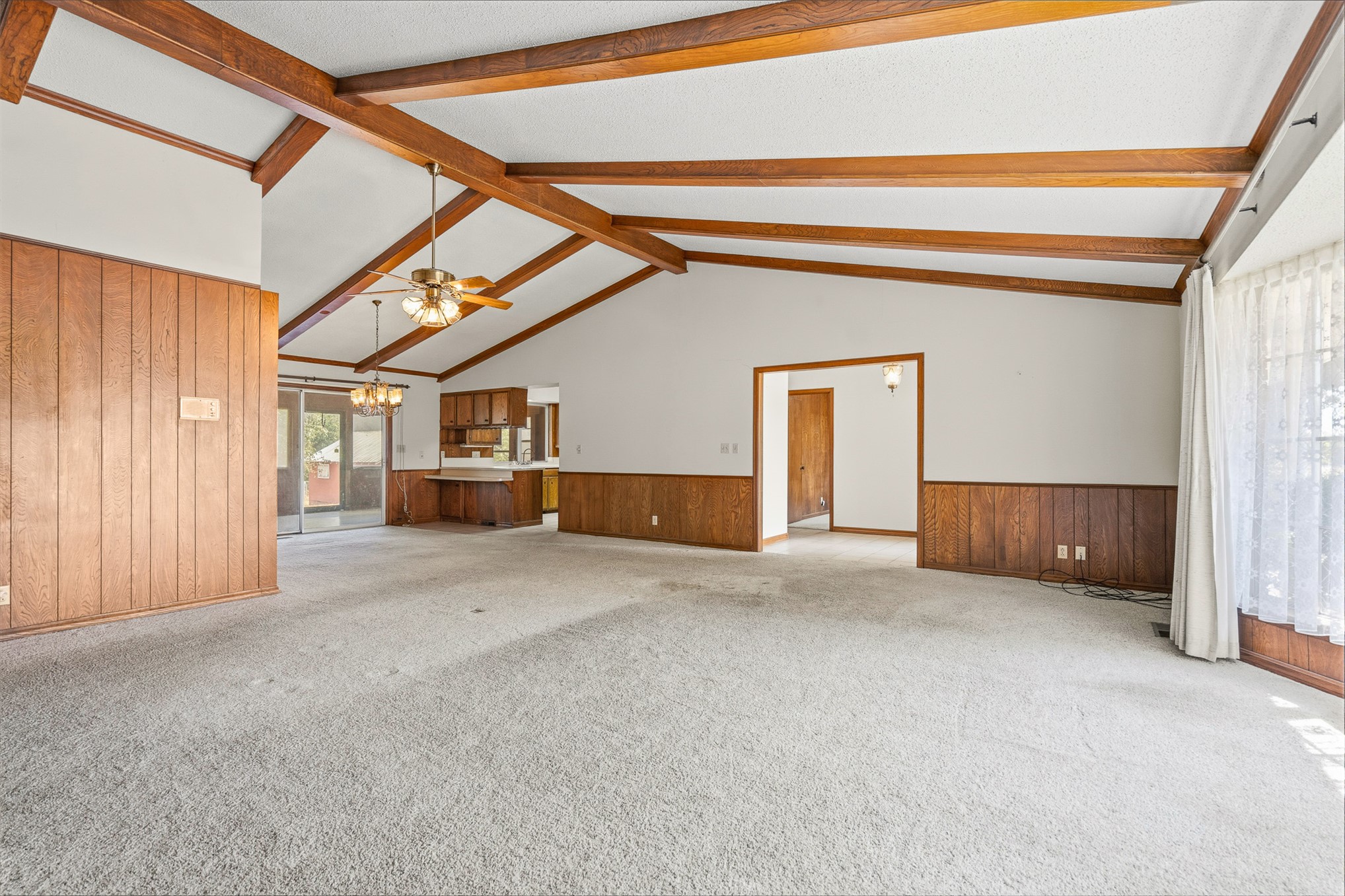 2011 W 1st Street Sulphur OK 73086